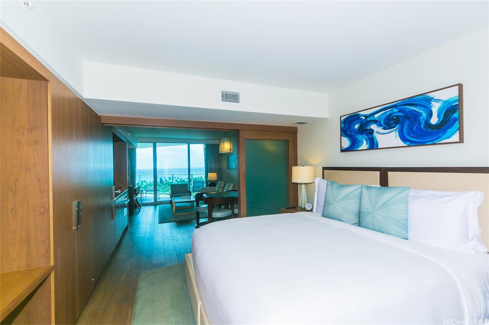 The Ritz-Carlton Residences condo # 1810, Honolulu, Hawaii - photo 19 of 24