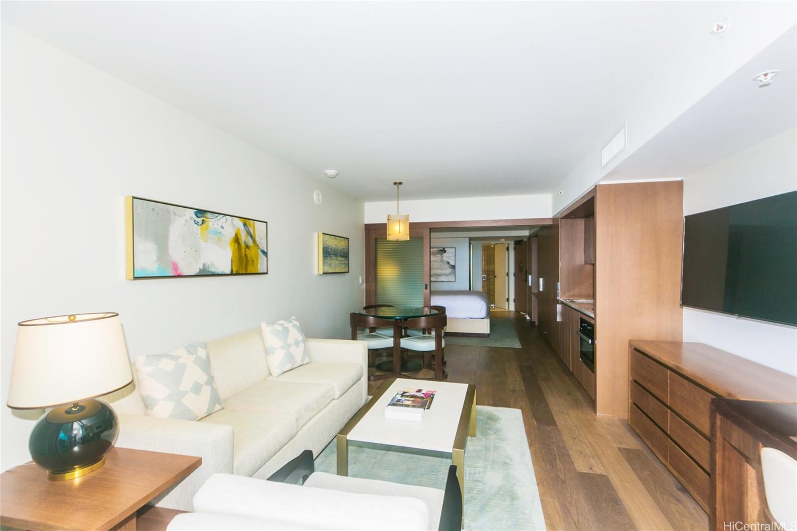 The Ritz-Carlton Residences condo # 1810, Honolulu, Hawaii - photo 5 of 24