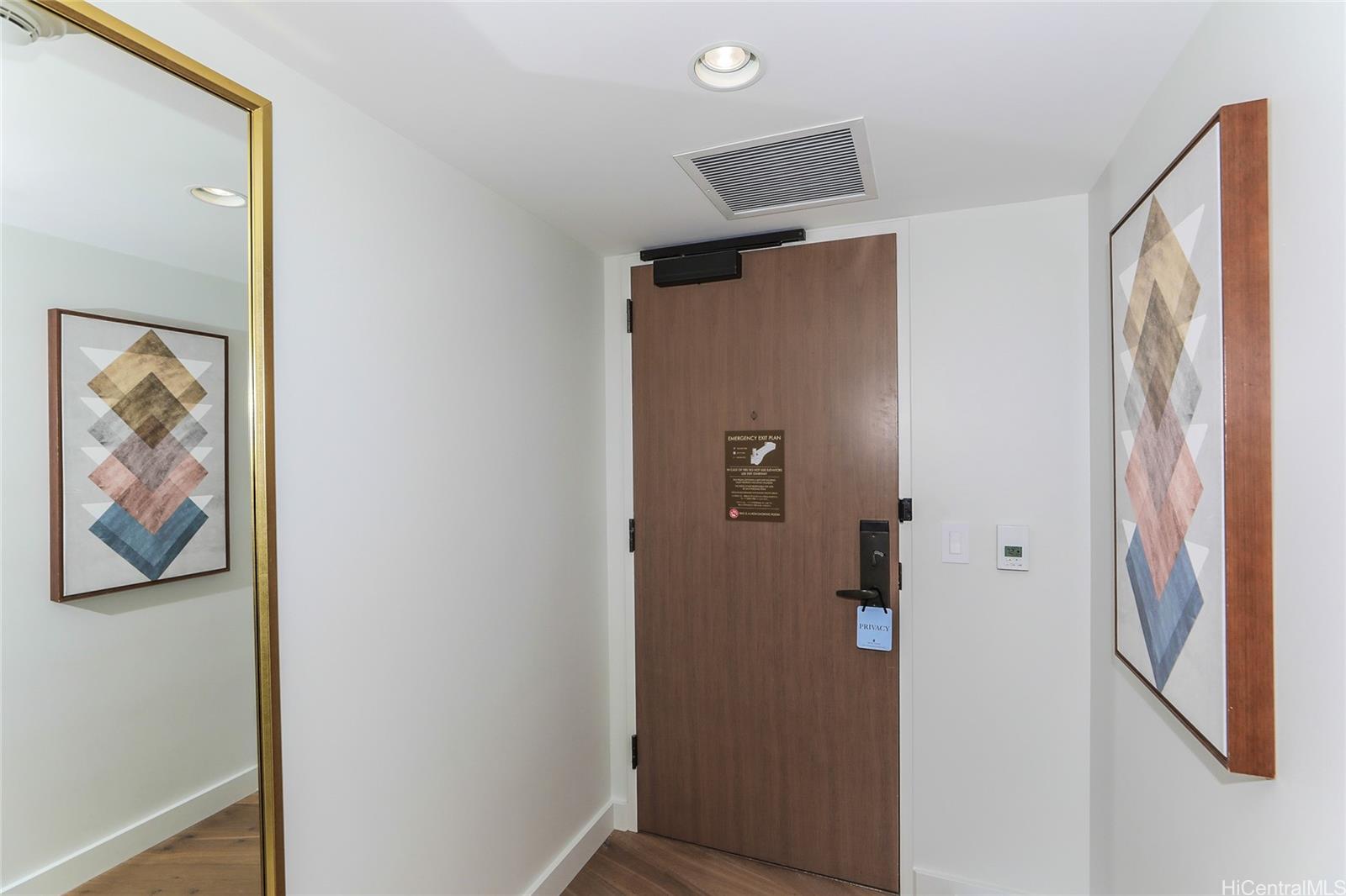 The Ritz-Carlton Residences condo # 1906, Honolulu, Hawaii - photo 12 of 13