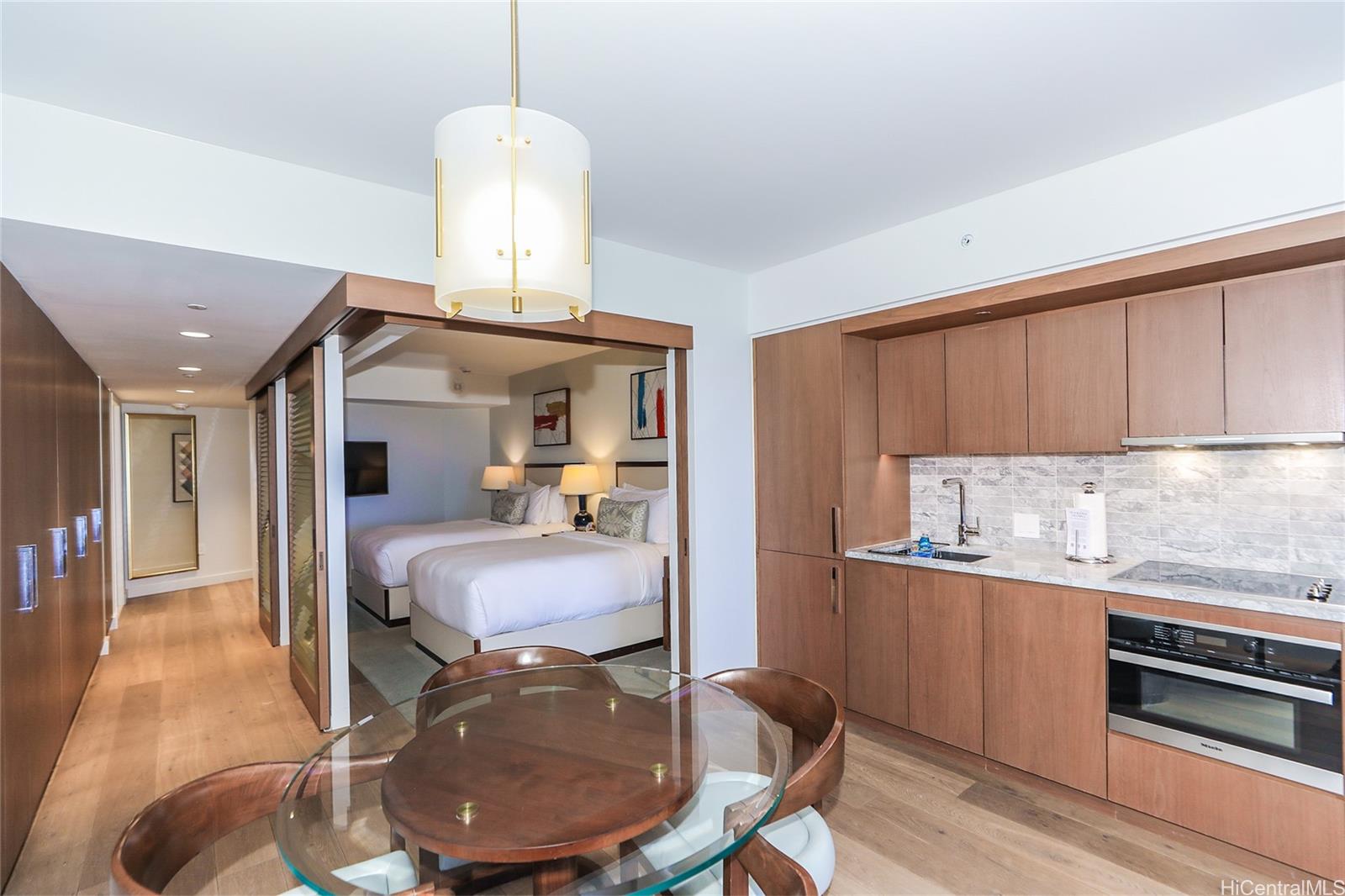 The Ritz-Carlton Residences condo # 1906, Honolulu, Hawaii - photo 4 of 13