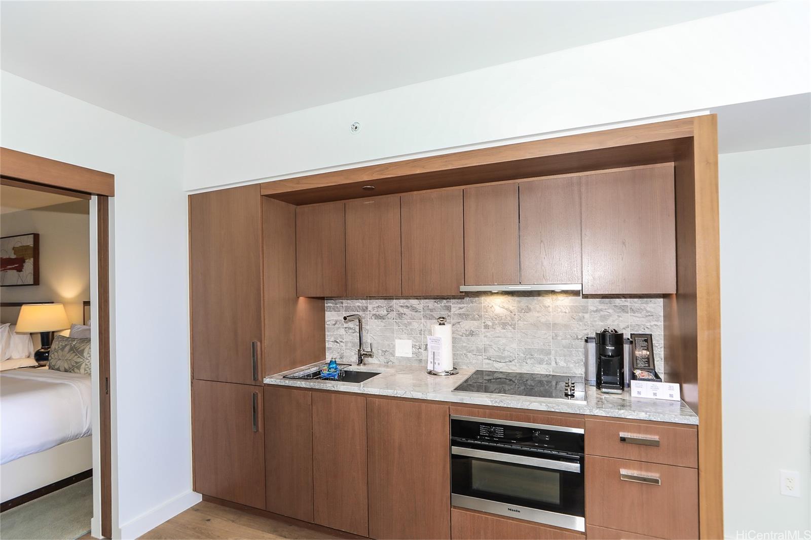 The Ritz-Carlton Residences condo # 1906, Honolulu, Hawaii - photo 6 of 13