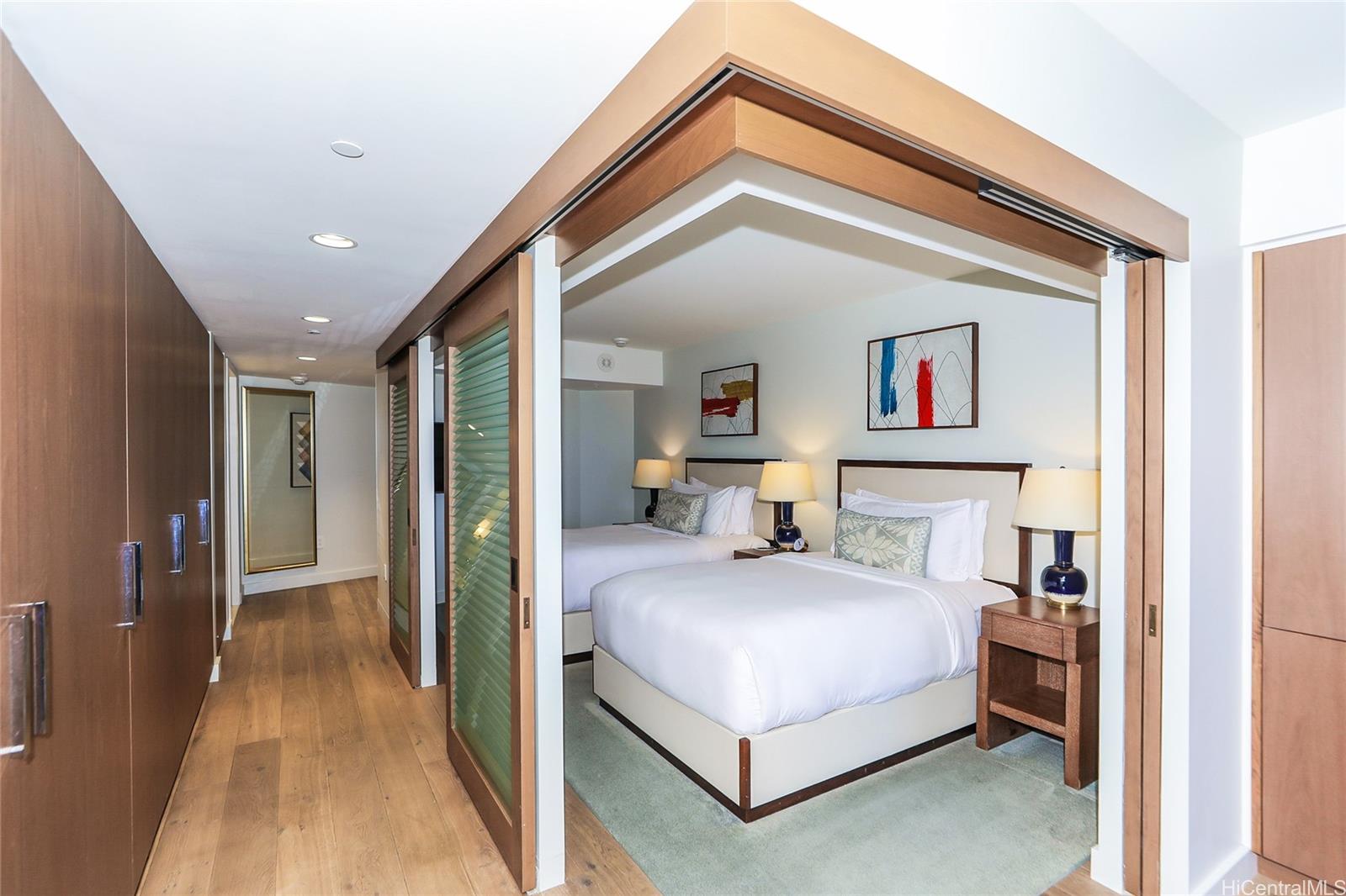 The Ritz-Carlton Residences condo # 1906, Honolulu, Hawaii - photo 7 of 13