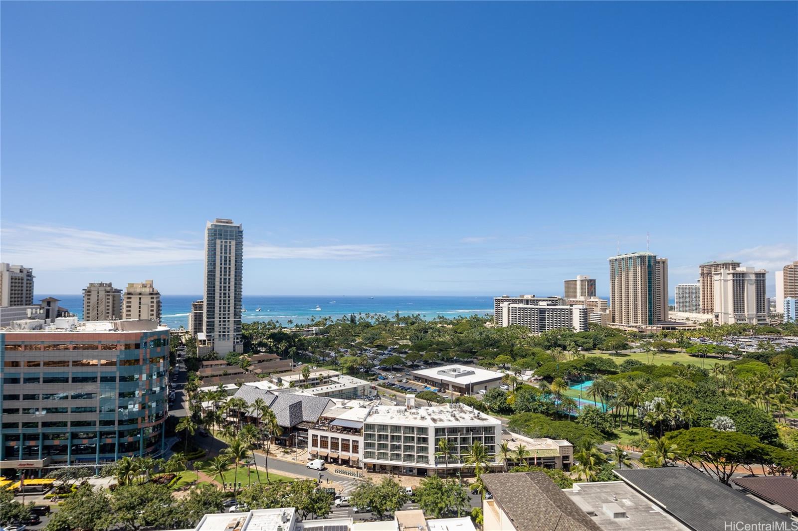 The Ritz-Carlton Residences condo # 2007, Honolulu, Hawaii - photo 2 of 16