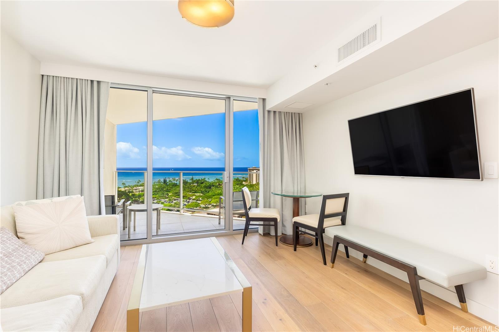 The Ritz-Carlton Residences condo # 2009-DH, Honolulu, Hawaii - photo 7 of 24