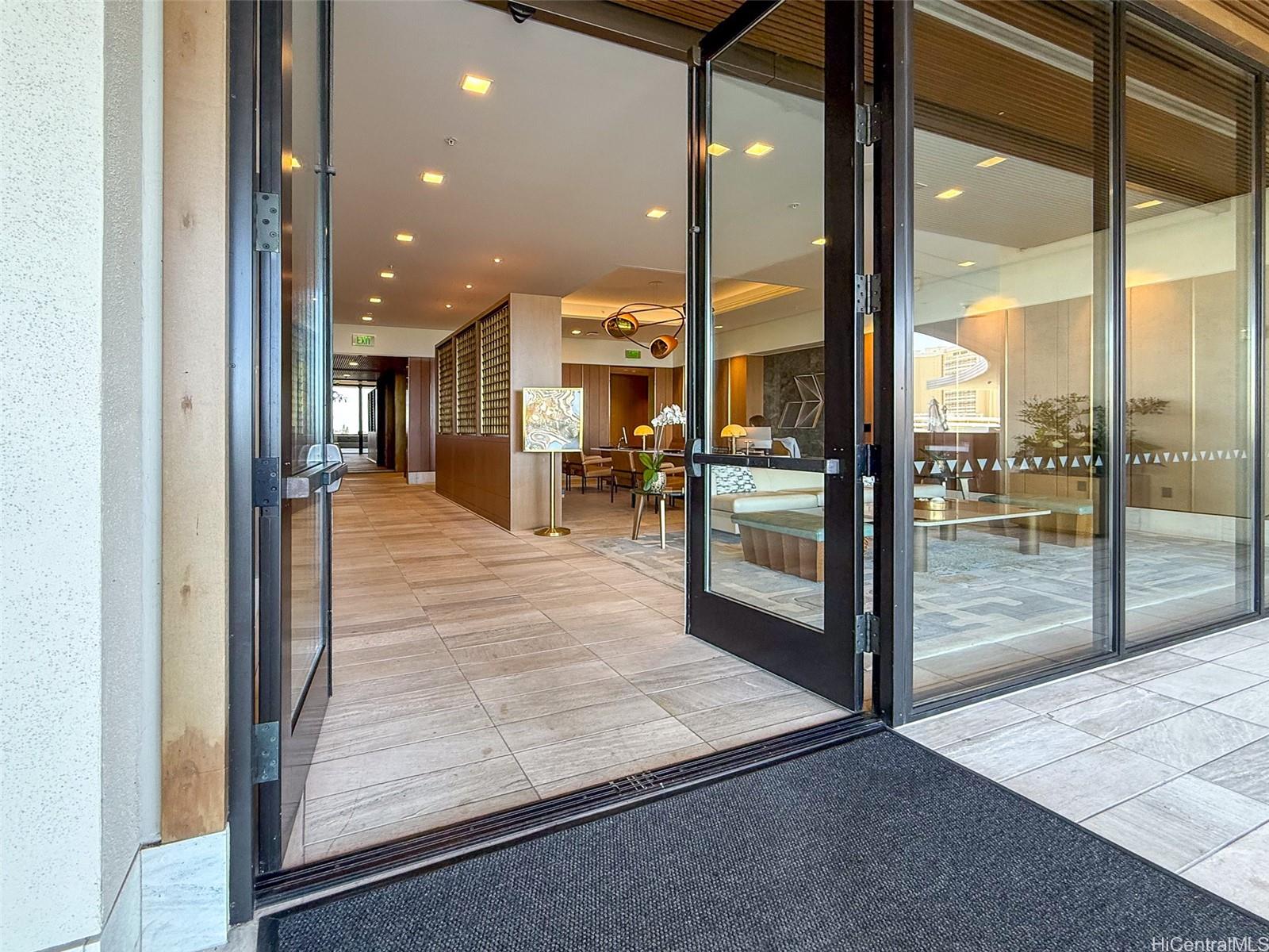 The Ritz-Carlton Residences condo # 2306, Honolulu, Hawaii - photo 18 of 21