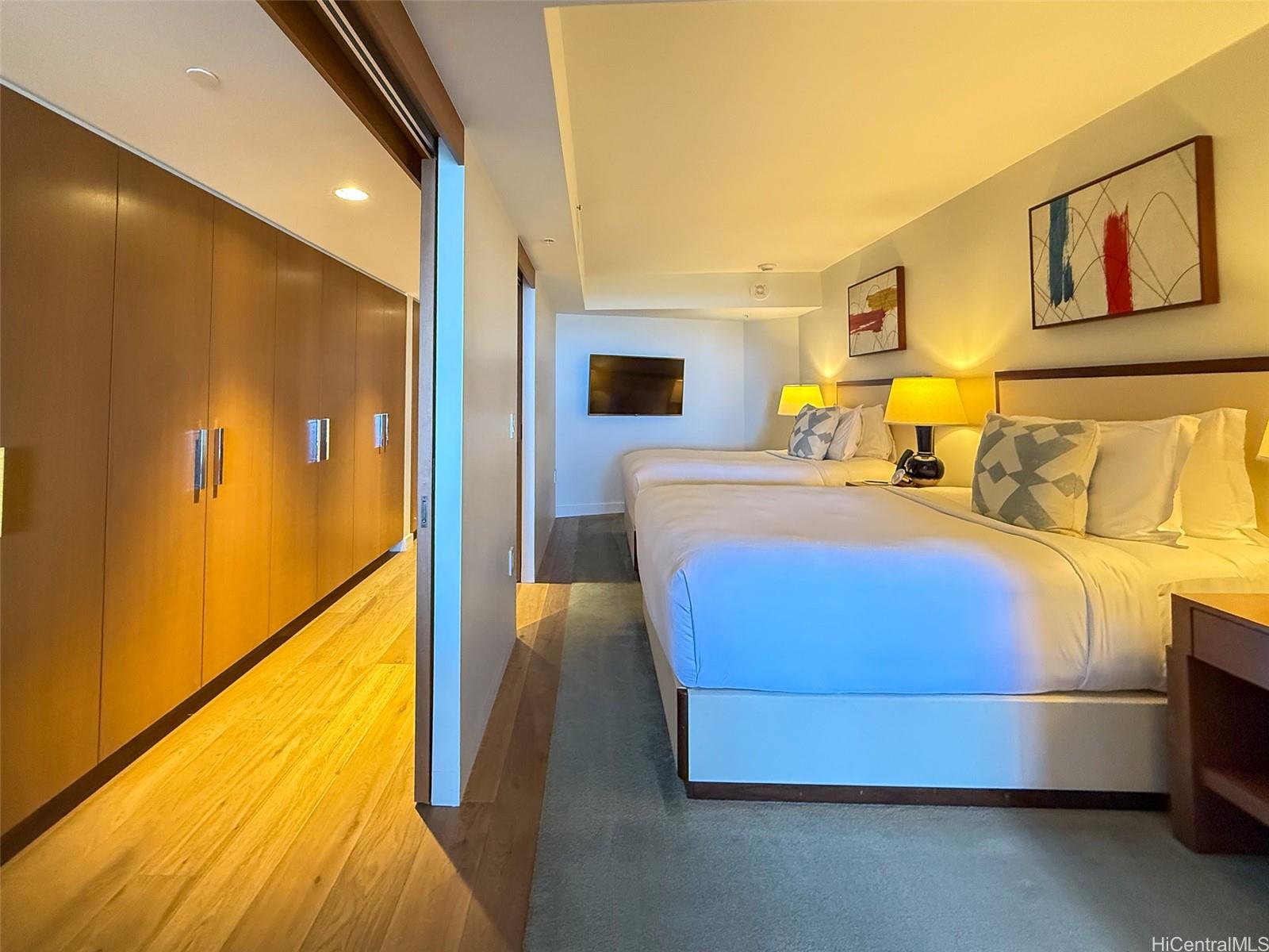 The Ritz-Carlton Residences condo # 2306, Honolulu, Hawaii - photo 8 of 21