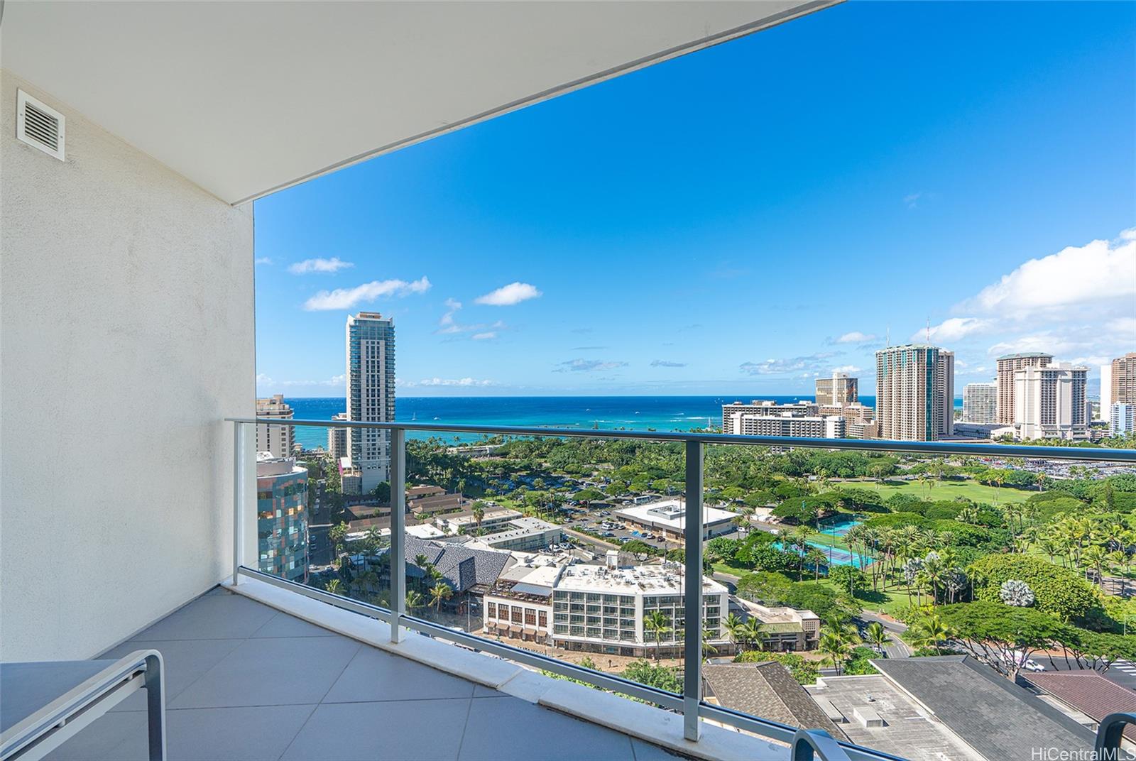 The Ritz-Carlton Residences condo # 2307, Honolulu, Hawaii - photo 2 of 21