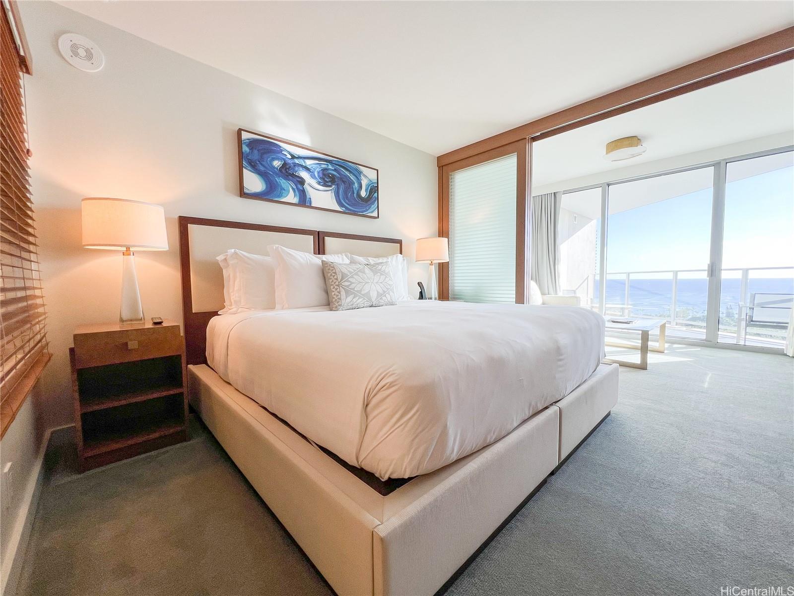 The Ritz-Carlton Residences condo # 2308, Honolulu, Hawaii - photo 3 of 19