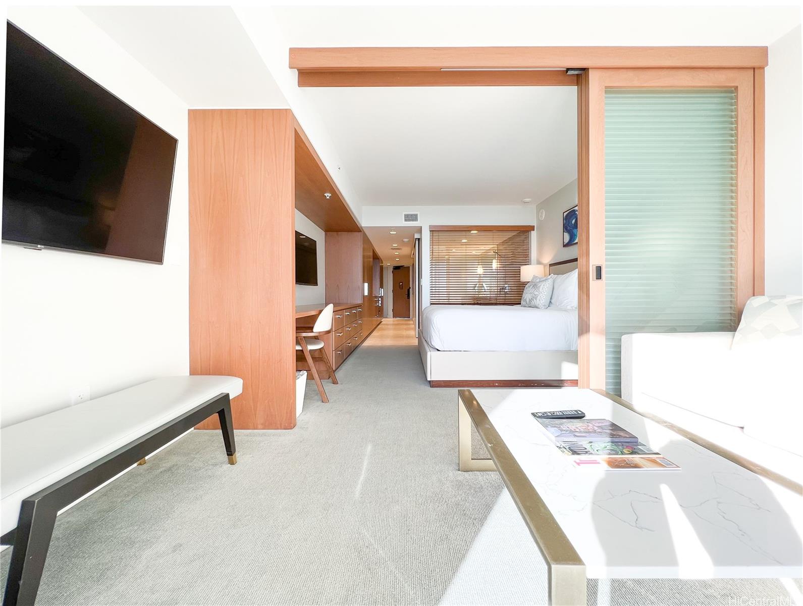 The Ritz-Carlton Residences condo # 2308, Honolulu, Hawaii - photo 5 of 19