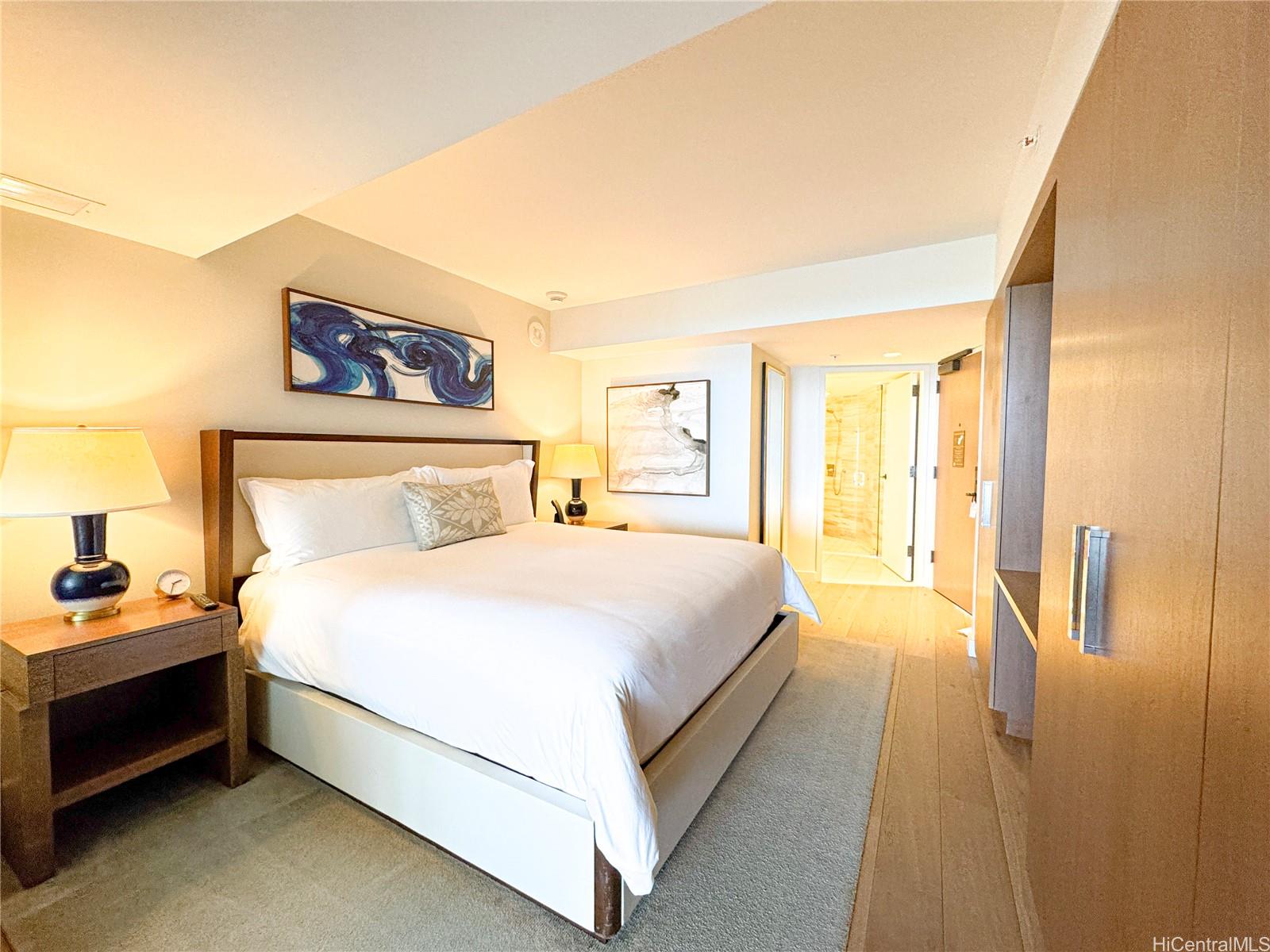 The Ritz-Carlton Residences condo # 2310, Honolulu, Hawaii - photo 3 of 18