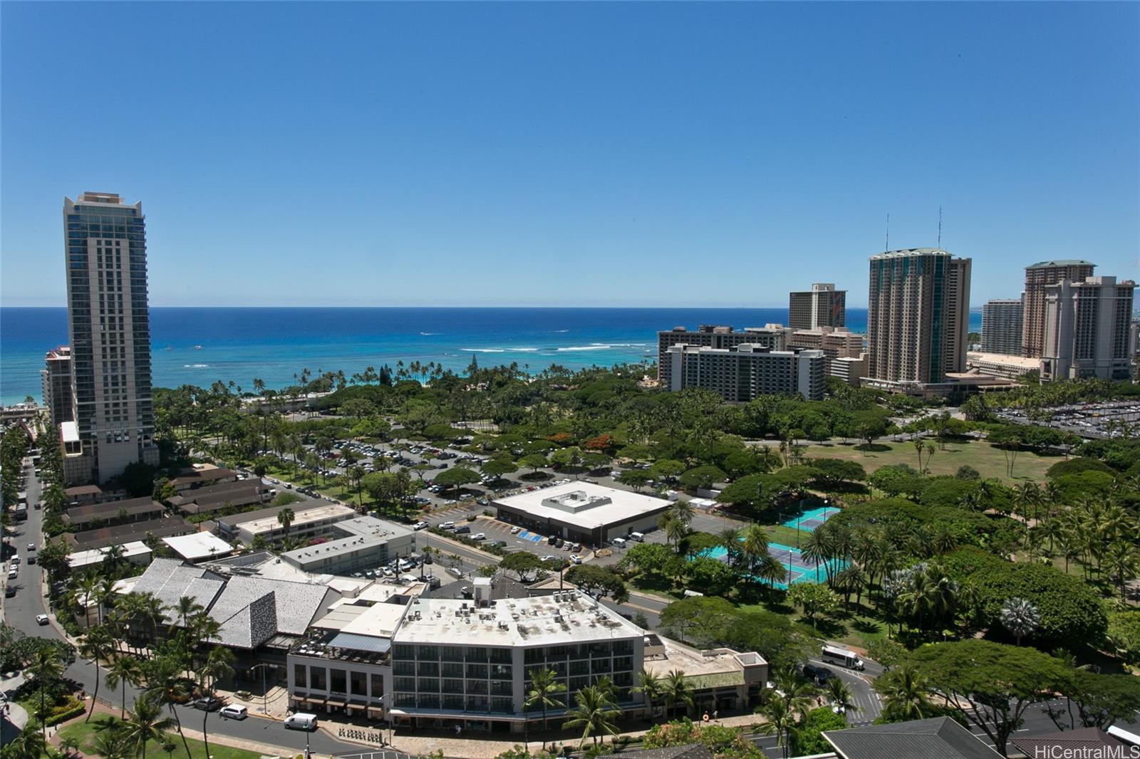 The Ritz-Carlton Residences condo # 2606, Honolulu, Hawaii - photo 17 of 22