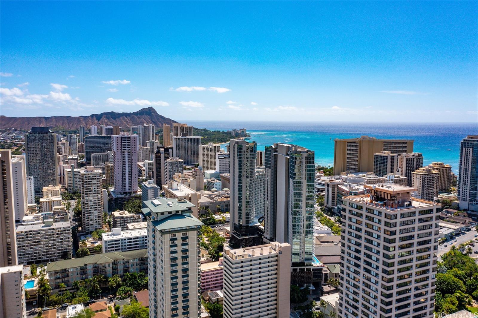The Ritz-Carlton Residences condo # 2610, Honolulu, Hawaii - photo 17 of 24