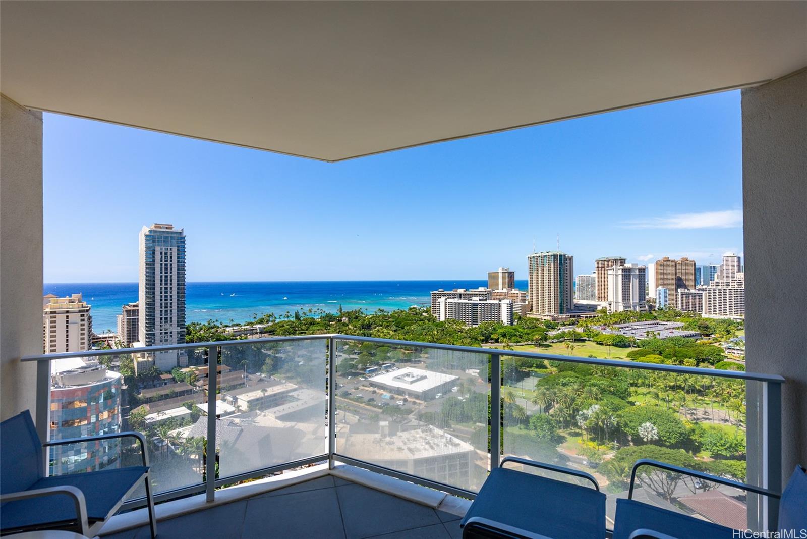The Ritz-Carlton Residences condo # 2610, Honolulu, Hawaii - photo 7 of 24