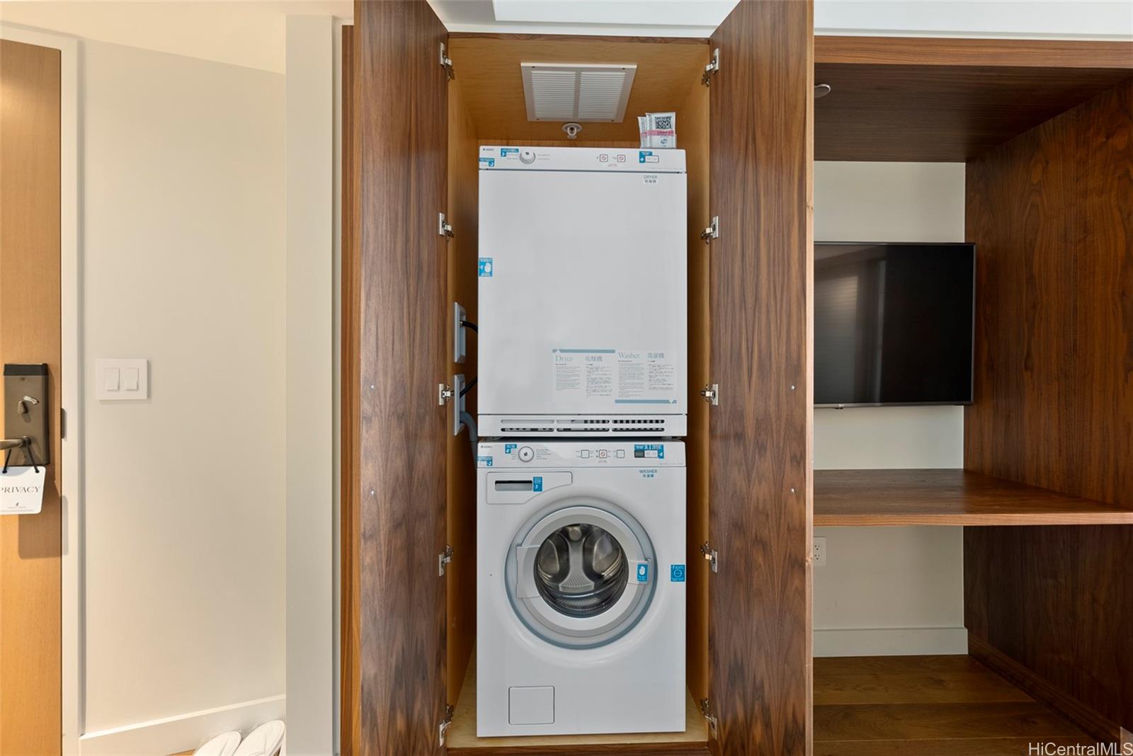 The Ritz-Carlton Residences condo # 2610, Honolulu, Hawaii - photo 15 of 24