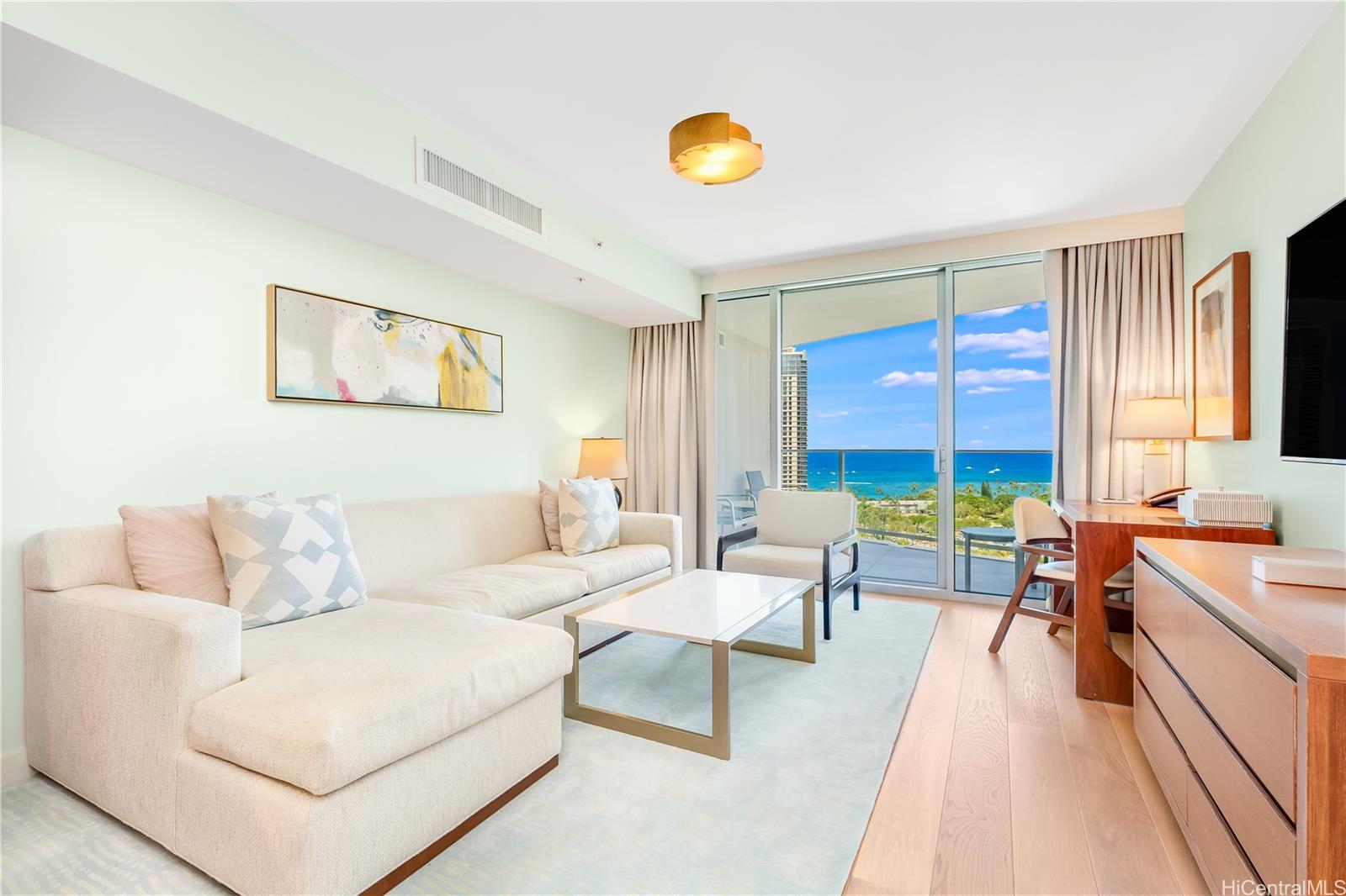 2139 Kuhio Ave Honolulu - Multi-family - photo 7 of 23