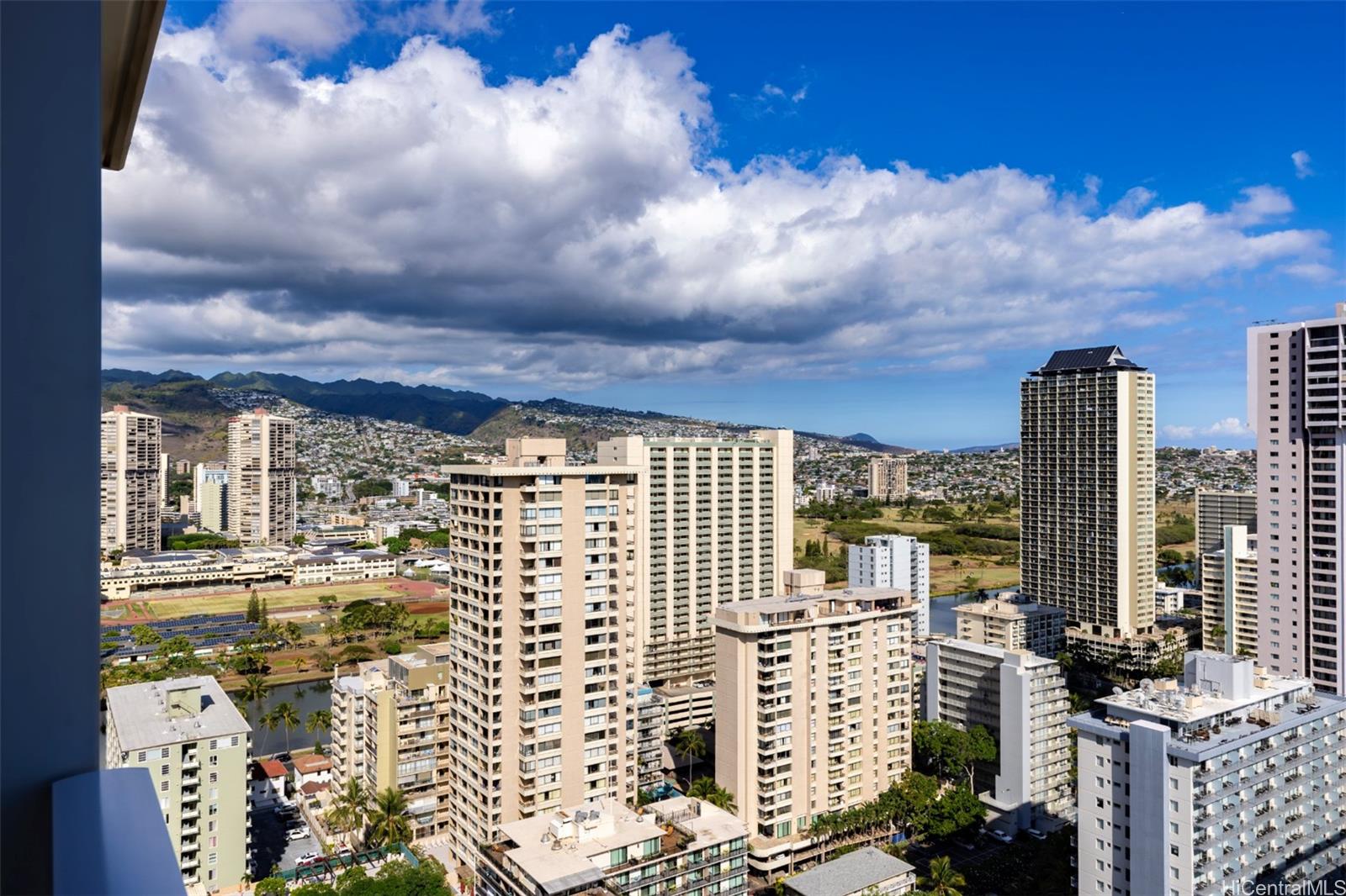 The Ritz-Carlton Residences condo # 2908, Honolulu, Hawaii - photo 18 of 20