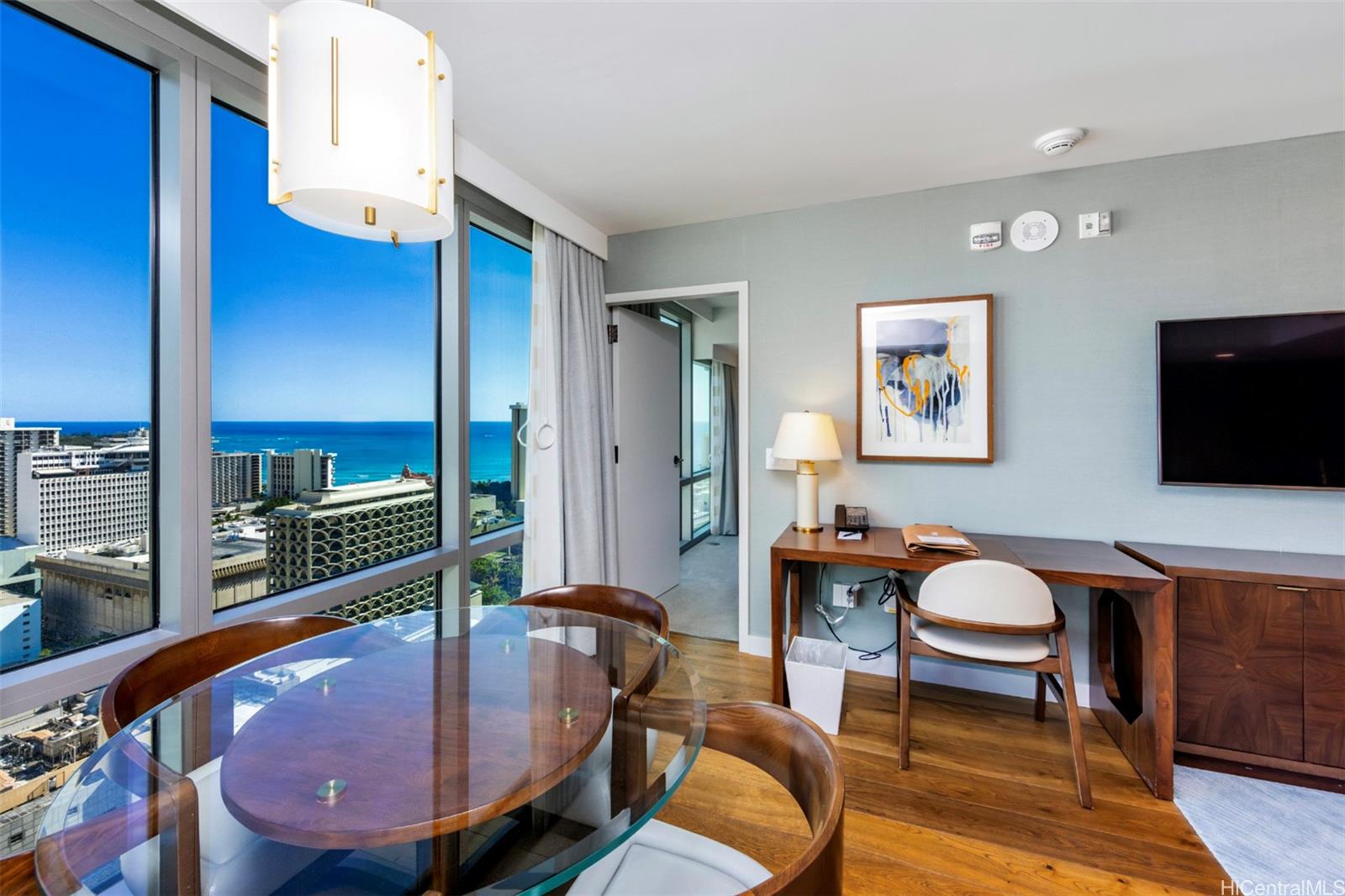 The Ritz-Carlton Residences condo # 2908, Honolulu, Hawaii - photo 2 of 25