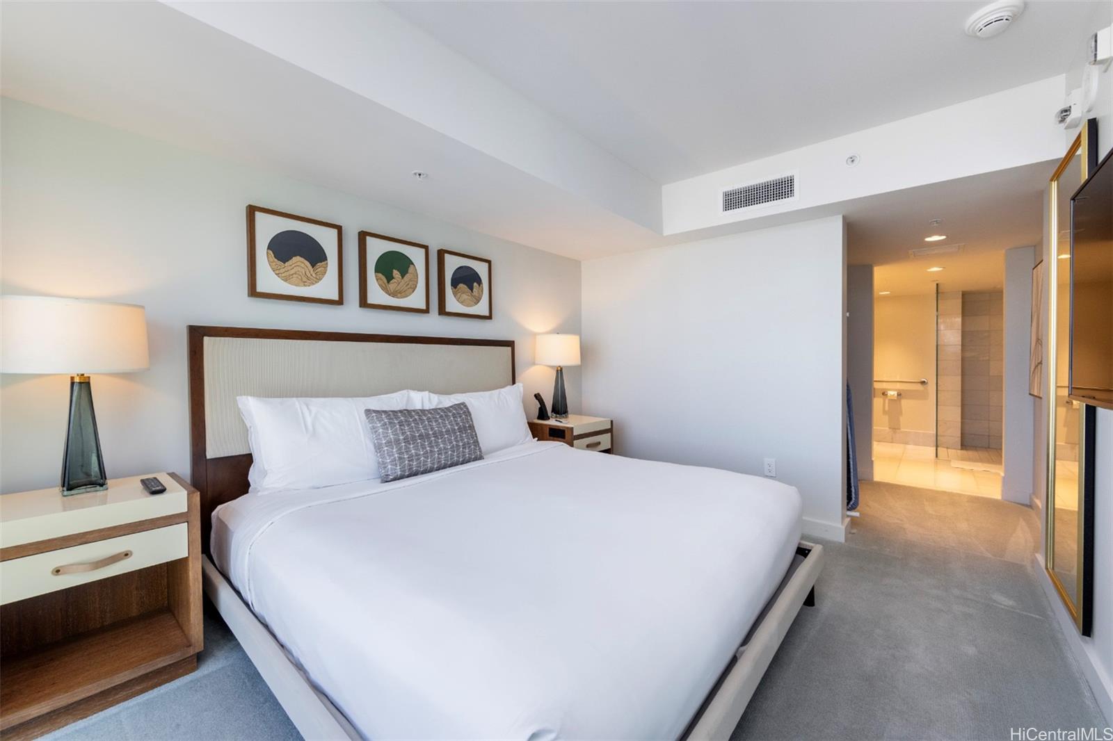 The Ritz-Carlton Residences condo # 2908, Honolulu, Hawaii - photo 13 of 25