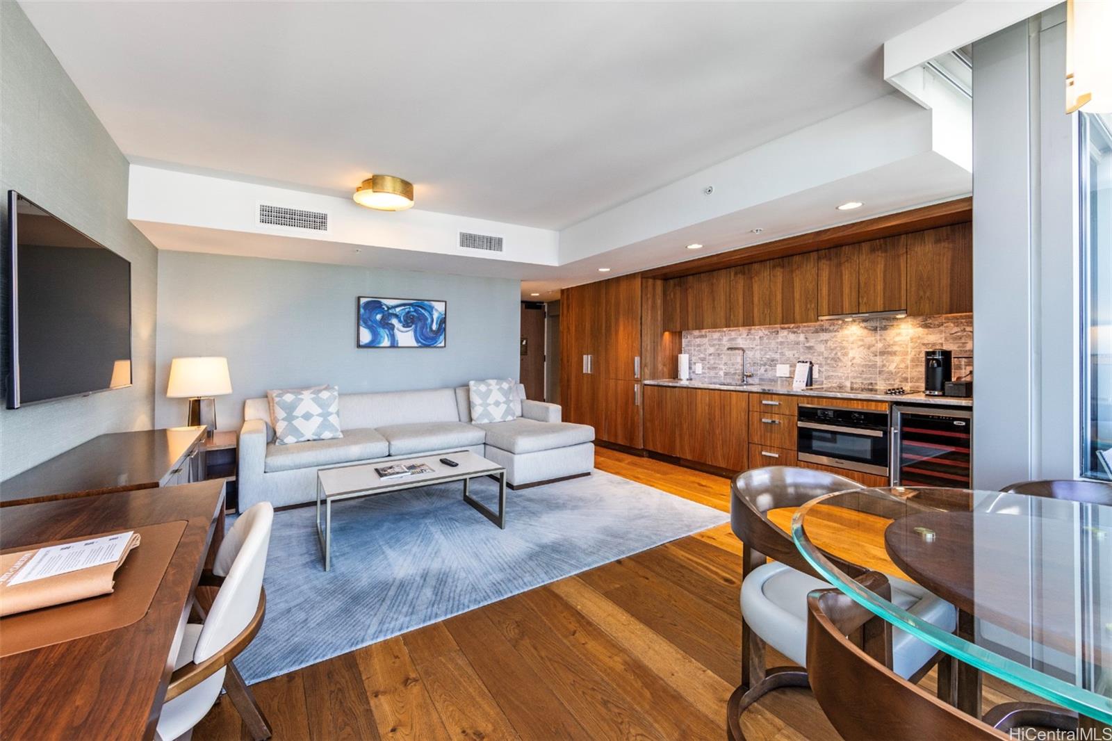 The Ritz-Carlton Residences condo # 2908, Honolulu, Hawaii - photo 8 of 25