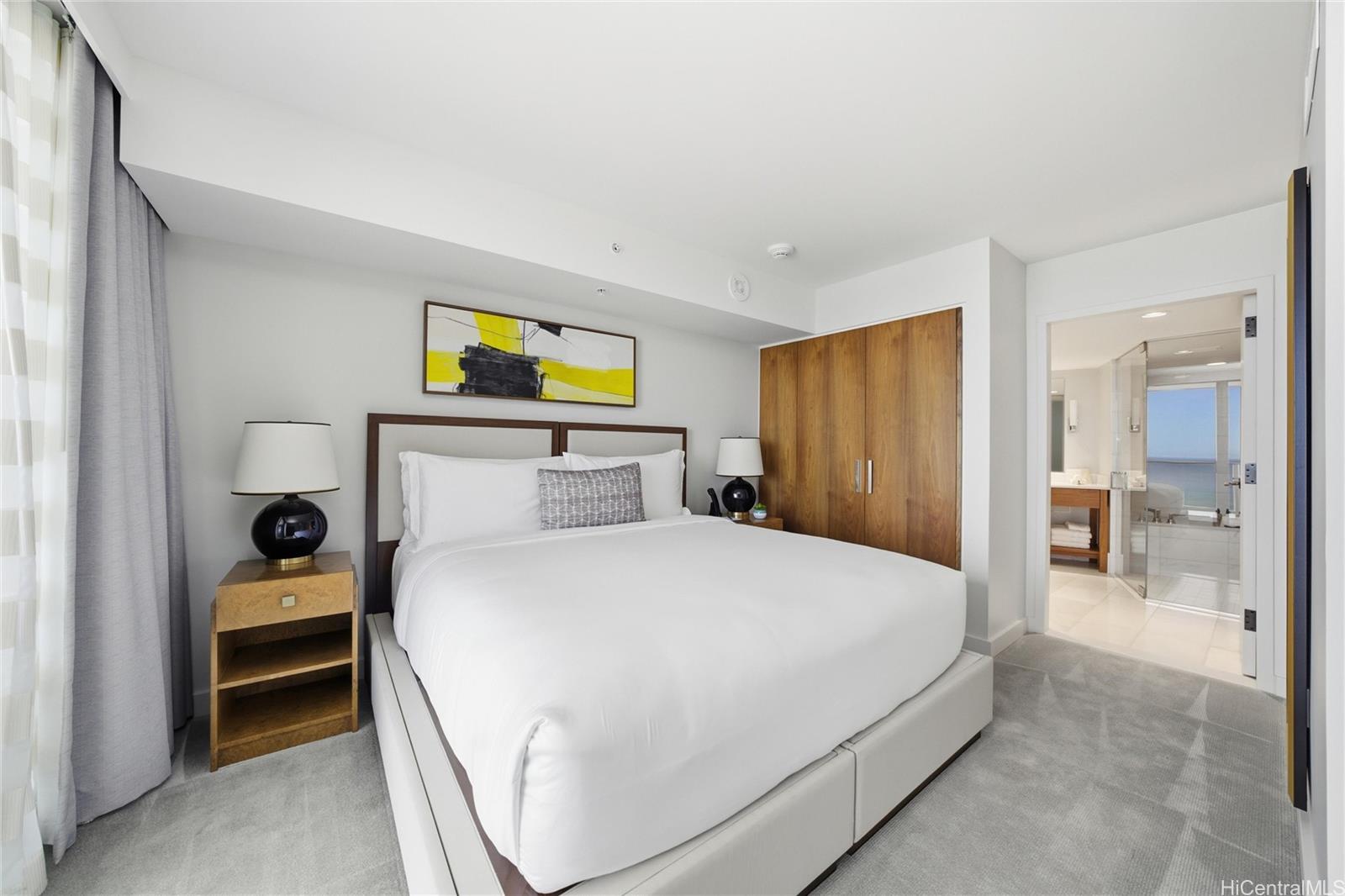 The Ritz-Carlton Residences condo # 3005, Honolulu, Hawaii - photo 12 of 23