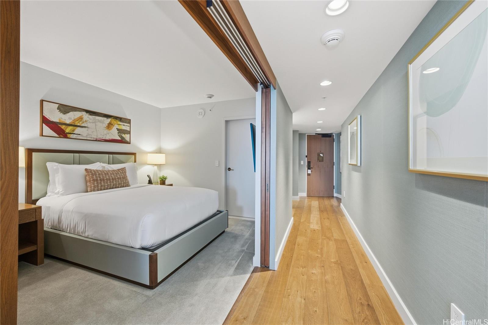 The Ritz-Carlton Residences condo # 3005, Honolulu, Hawaii - photo 17 of 23