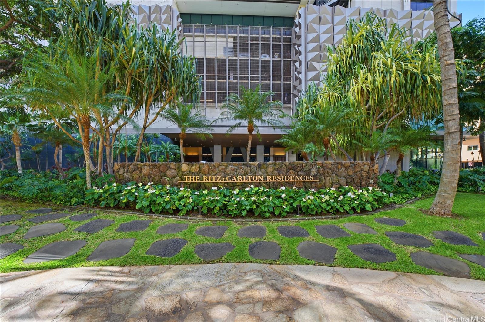 The Ritz-Carlton Residences condo # 3005, Honolulu, Hawaii - photo 21 of 23