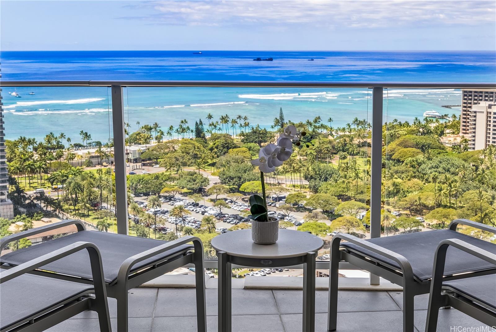 The Ritz-Carlton Residences condo # 3006, Honolulu, Hawaii - photo 10 of 18
