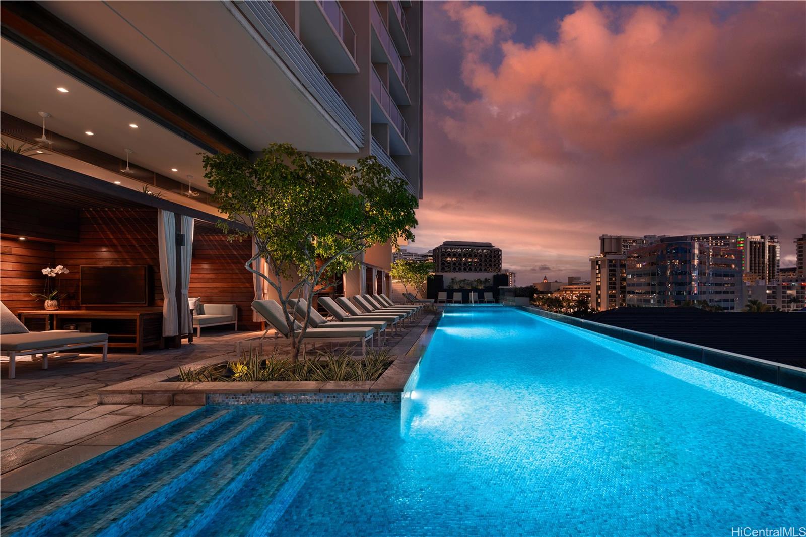 The Ritz-Carlton Residences condo # 3007, Honolulu, Hawaii - photo 22 of 25