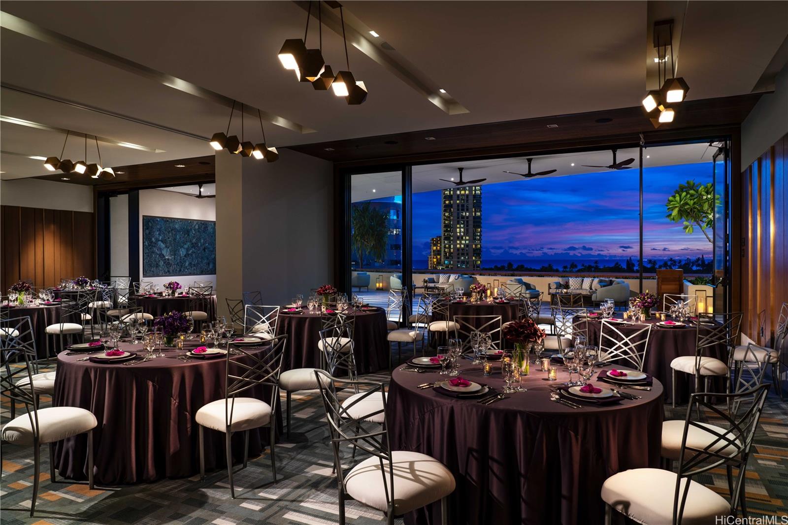 The Ritz-Carlton Residences condo # 3007, Honolulu, Hawaii - photo 23 of 25