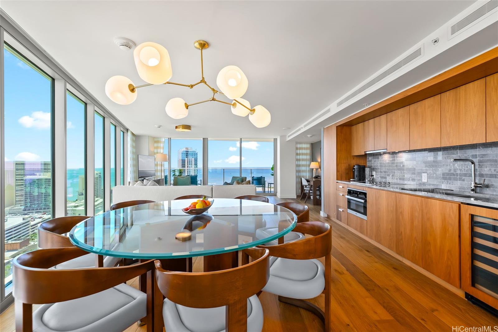 The Ritz-Carlton Residences condo # 3007, Honolulu, Hawaii - photo 5 of 25