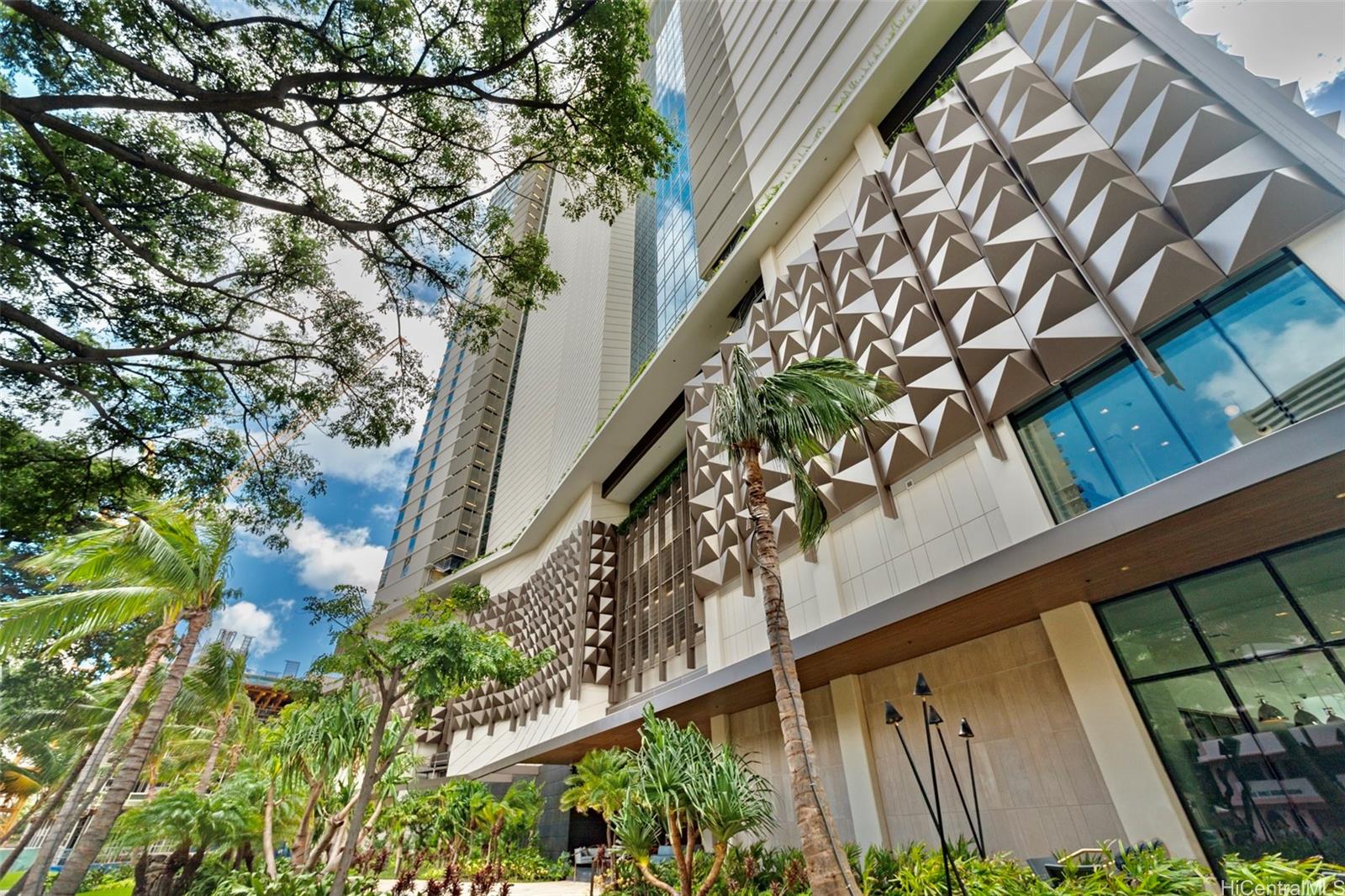 The Ritz-Carlton Residences condo # 3107, Honolulu, Hawaii - photo 14 of 18