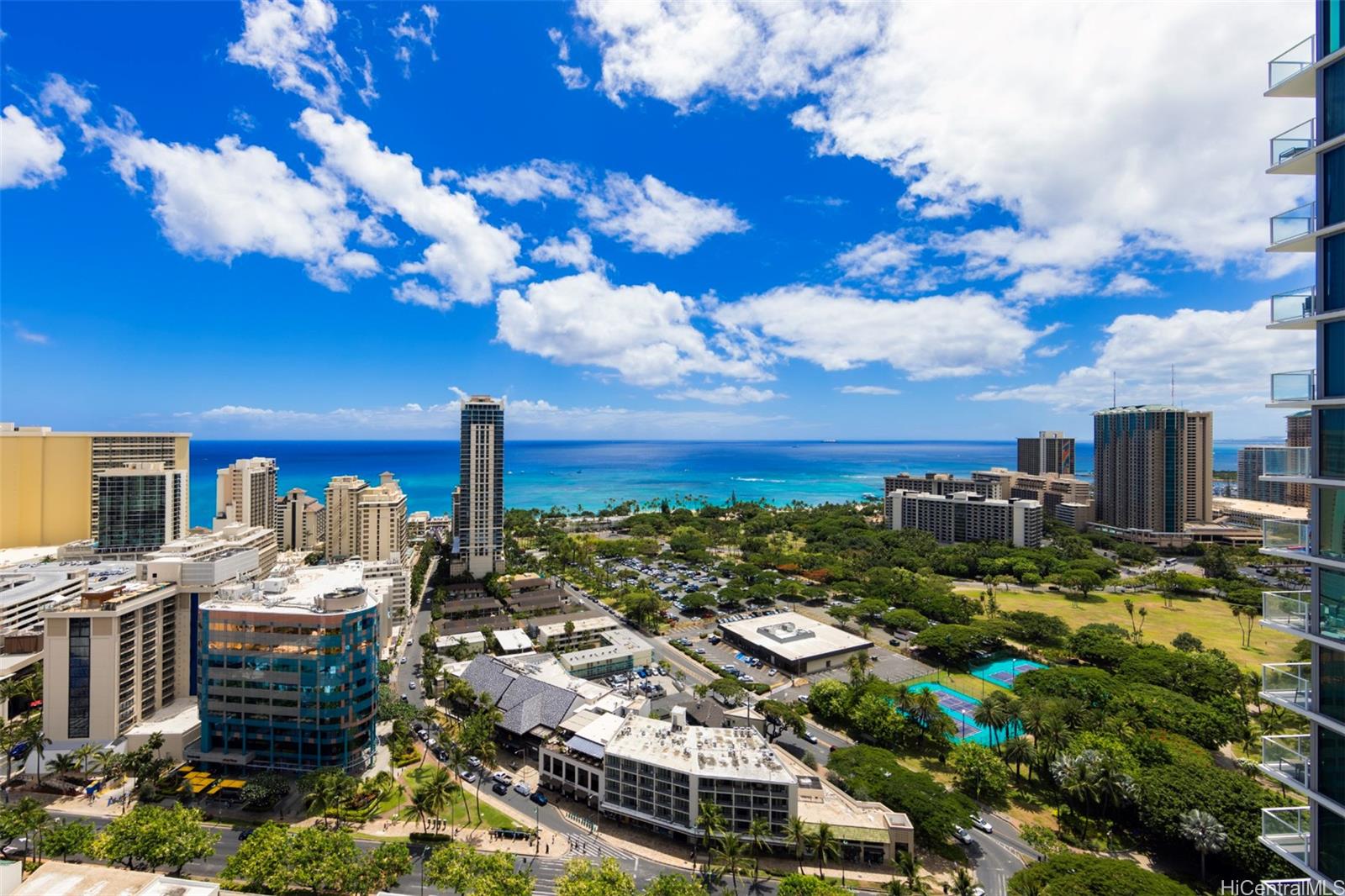 The Ritz-Carlton Residences condo # 3201, Honolulu, Hawaii - photo 14 of 19