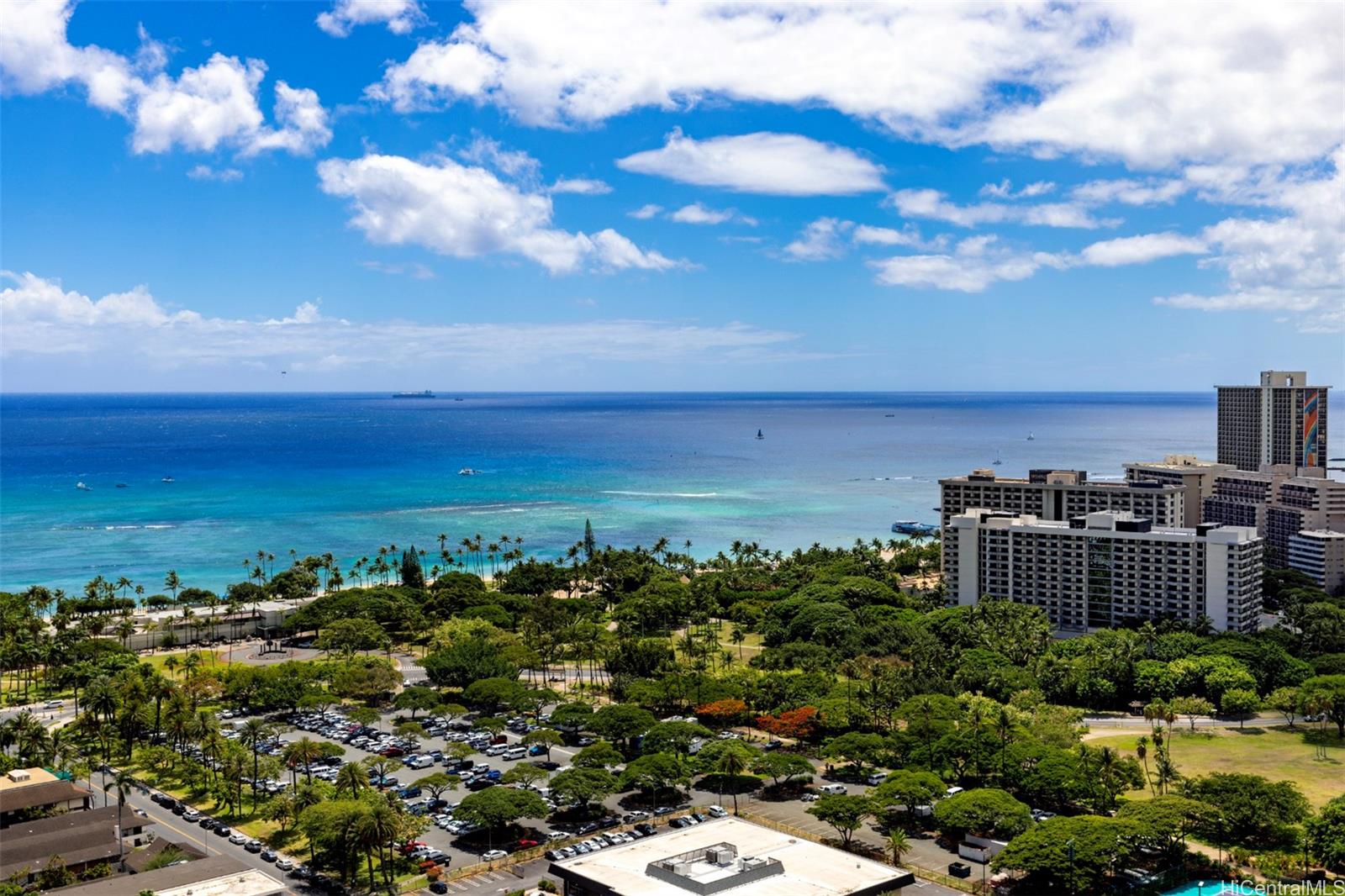 The Ritz-Carlton Residences condo # 3201, Honolulu, Hawaii - photo 15 of 19