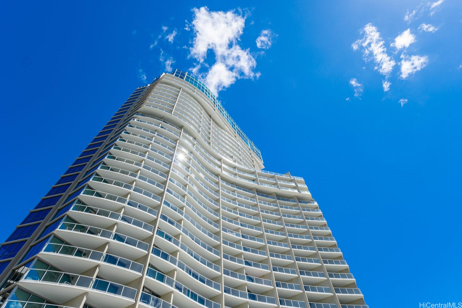 The Ritz-Carlton Residences condo # 3201, Honolulu, Hawaii - photo 22 of 23