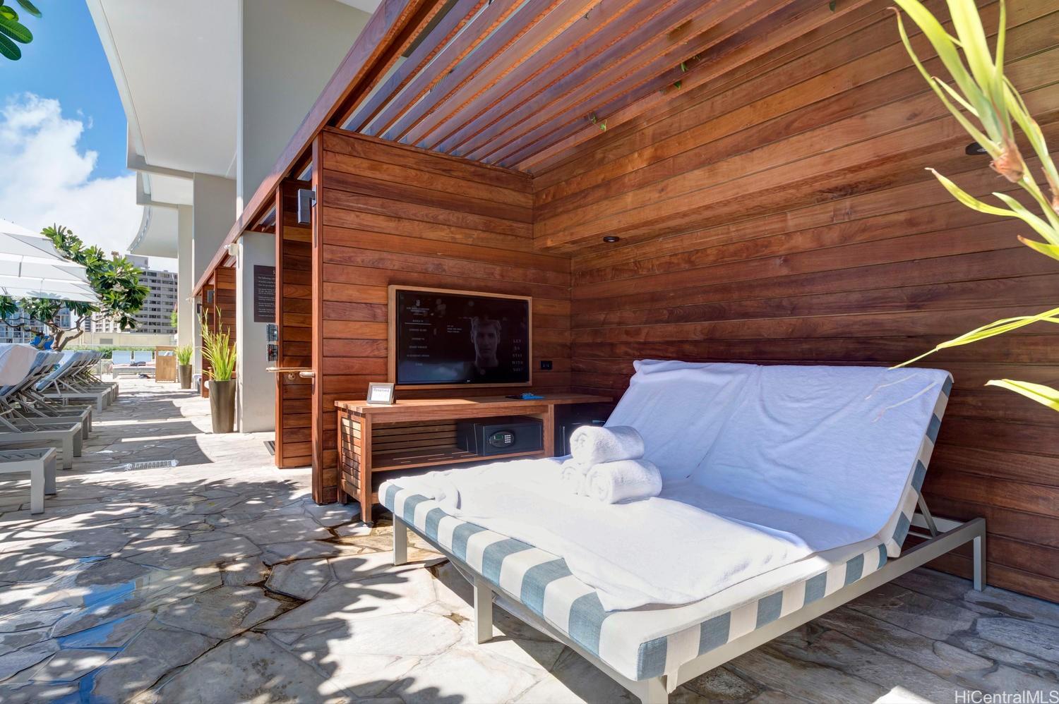 The Ritz-Carlton Residences condo # D1101, Honolulu, Hawaii - photo 18 of 23