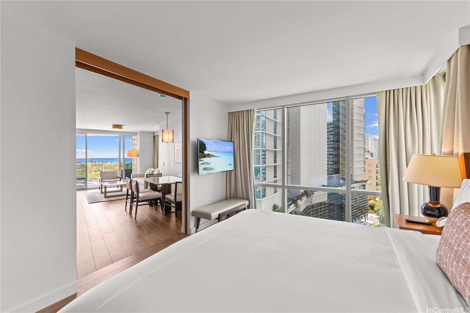 The Ritz-Carlton Residences condo # D1101, Honolulu, Hawaii - photo 7 of 23