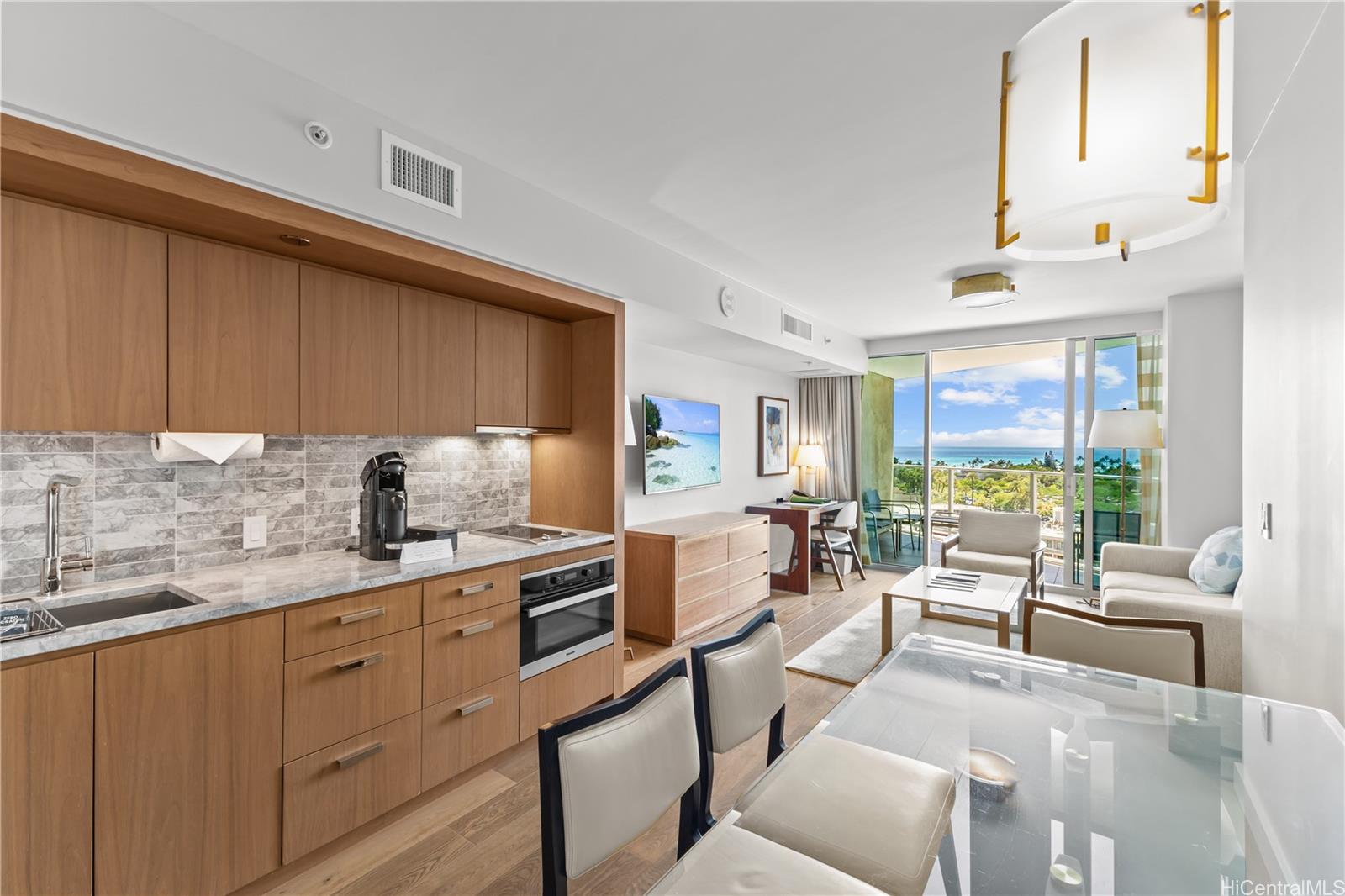 The Ritz-Carlton Residences condo # D1101, Honolulu, Hawaii - photo 8 of 23