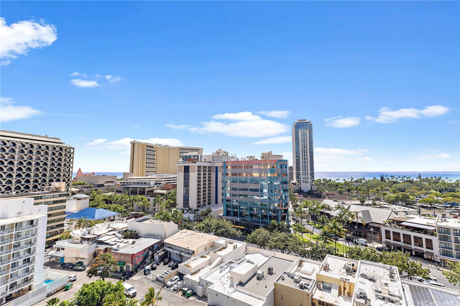 The Ritz-Carlton Residences condo # D1211, Honolulu, Hawaii - photo 3 of 16