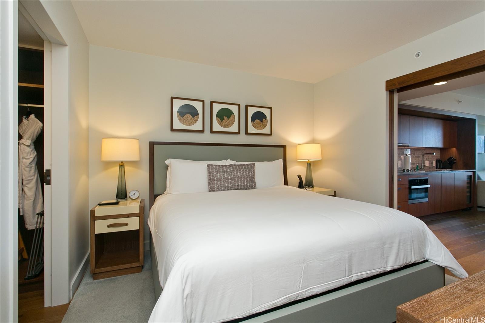 The Ritz-Carlton Residences condo # D2606, Honolulu, Hawaii - photo 9 of 23