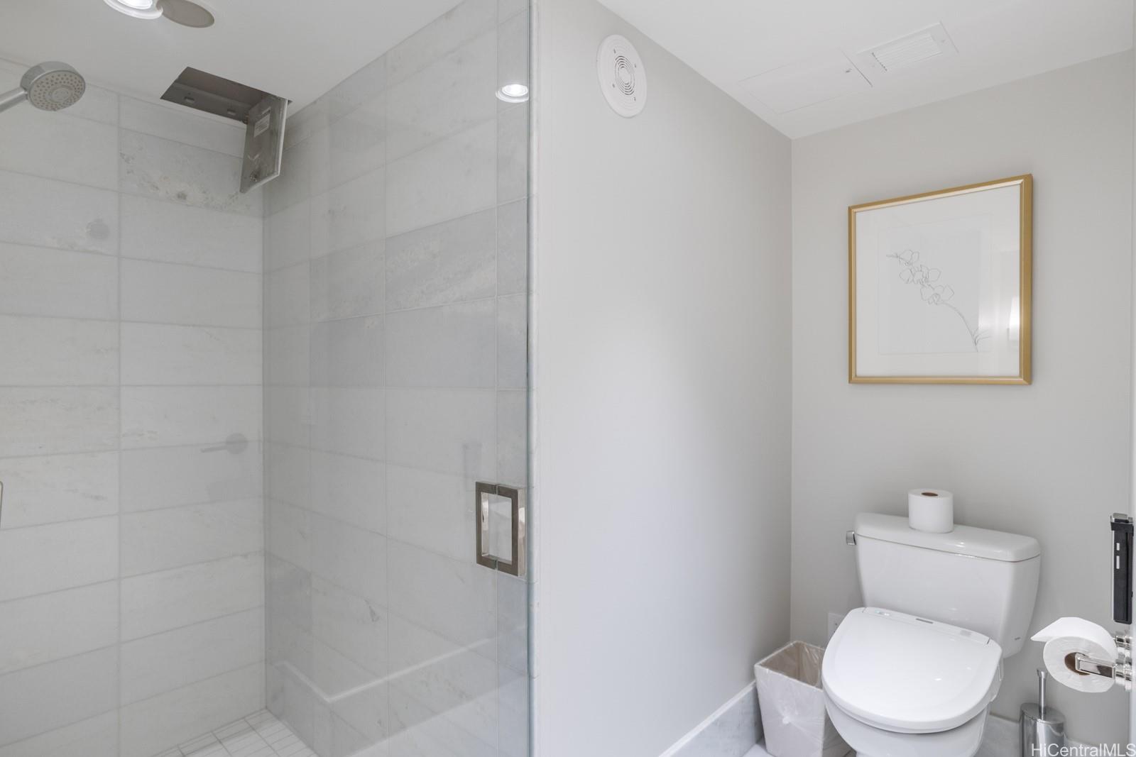 The Ritz-Carlton Residences condo # D3201, Honolulu, Hawaii - photo 16 of 23