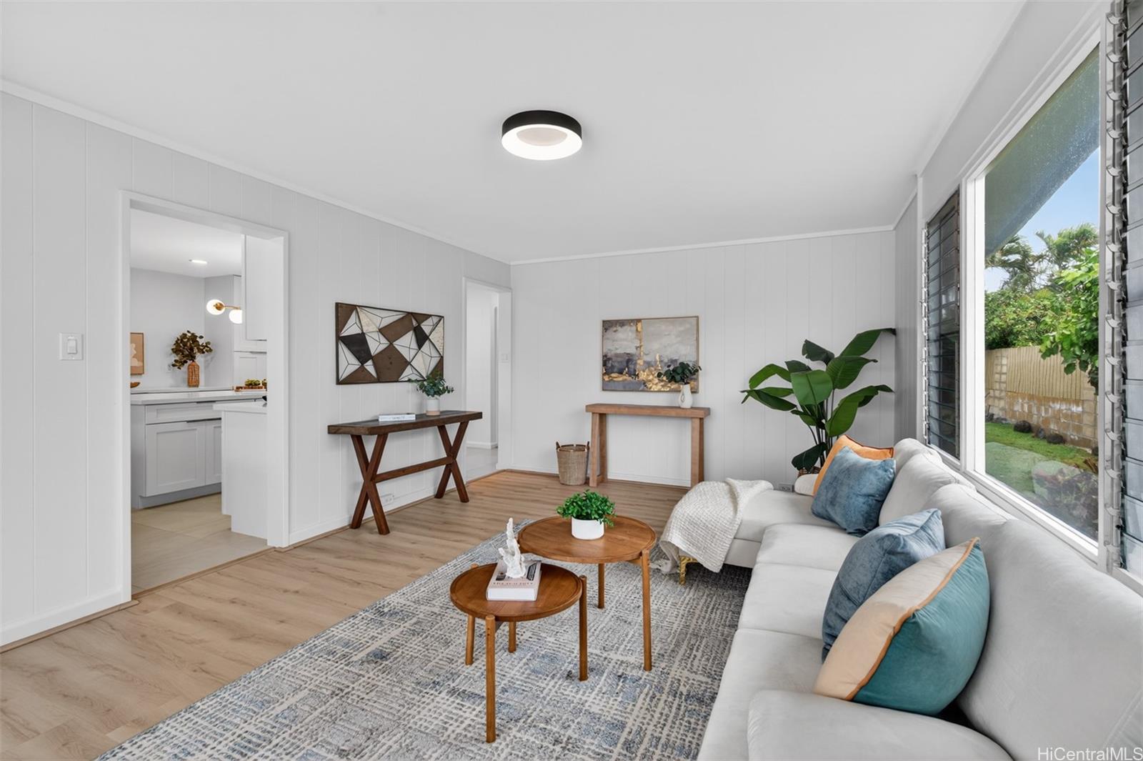 214  Kakahiaka St Kailua Estates, Kailua home - photo 4 of 25