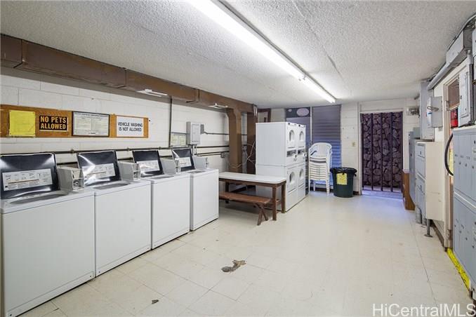 2140 10th Ave Honolulu - Rental - photo 11 of 13