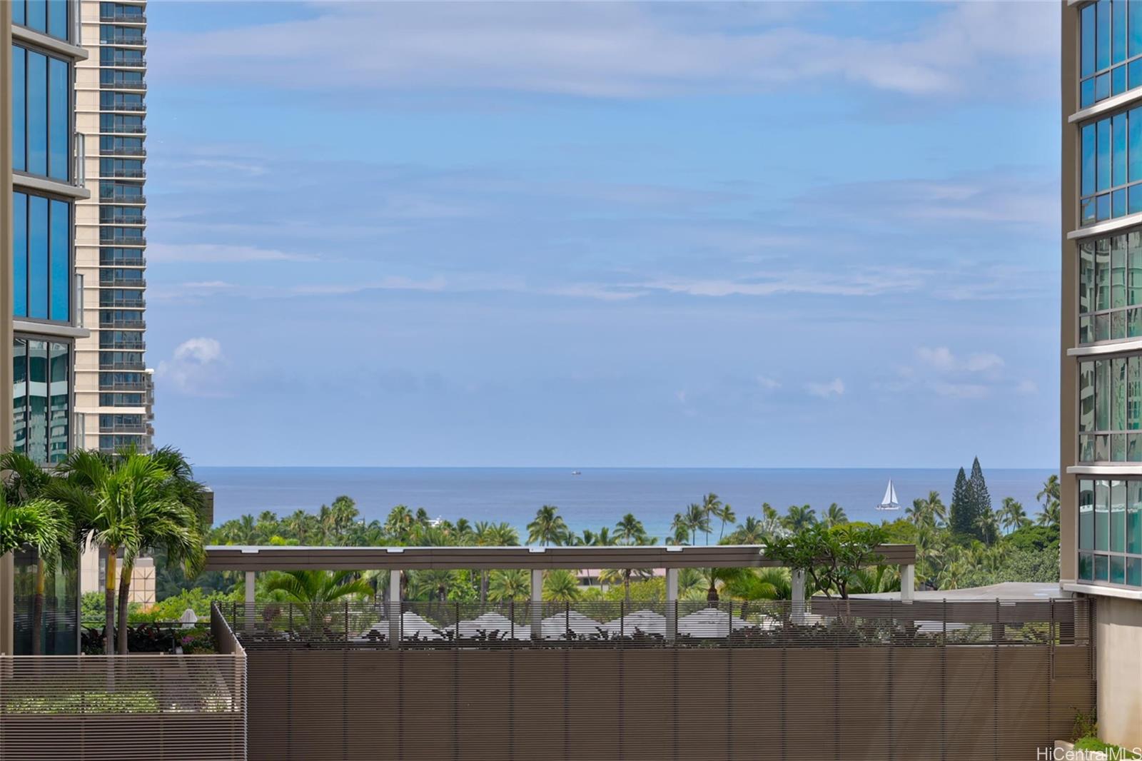 Four Paddle condo # 1005, Honolulu, Hawaii - photo 2 of 24