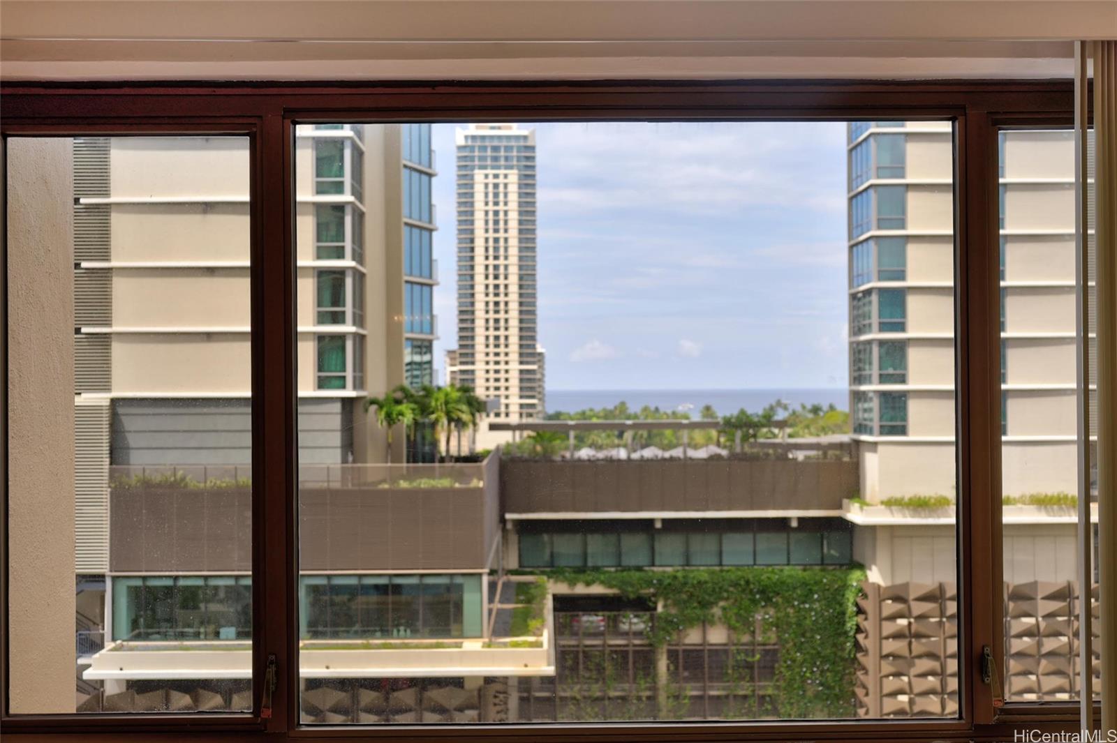 Four Paddle condo # 1005, Honolulu, Hawaii - photo 11 of 24