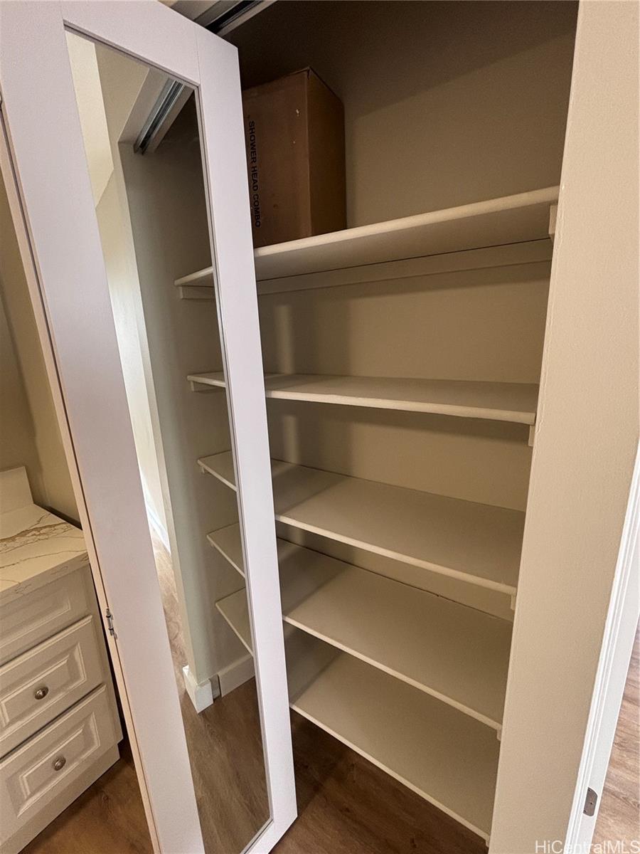 2140 Kuhio Ave Honolulu - Rental - photo 16 of 25