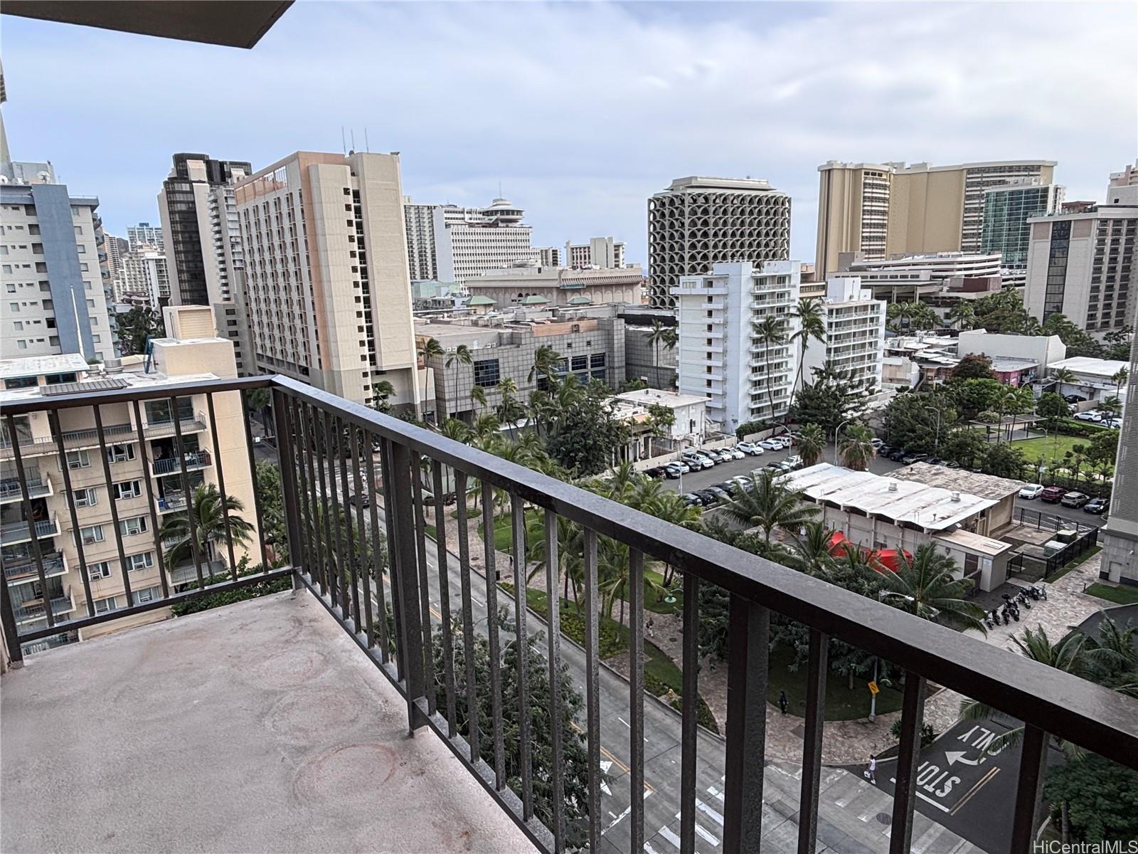 2140 Kuhio Ave Honolulu - Rental - photo 20 of 25