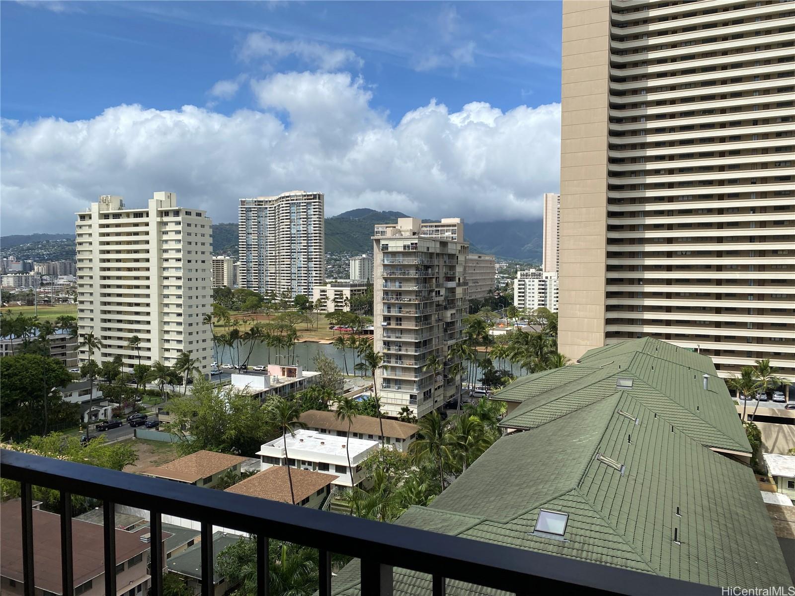 2140 Kuhio Ave Honolulu - Rental - photo 3 of 15
