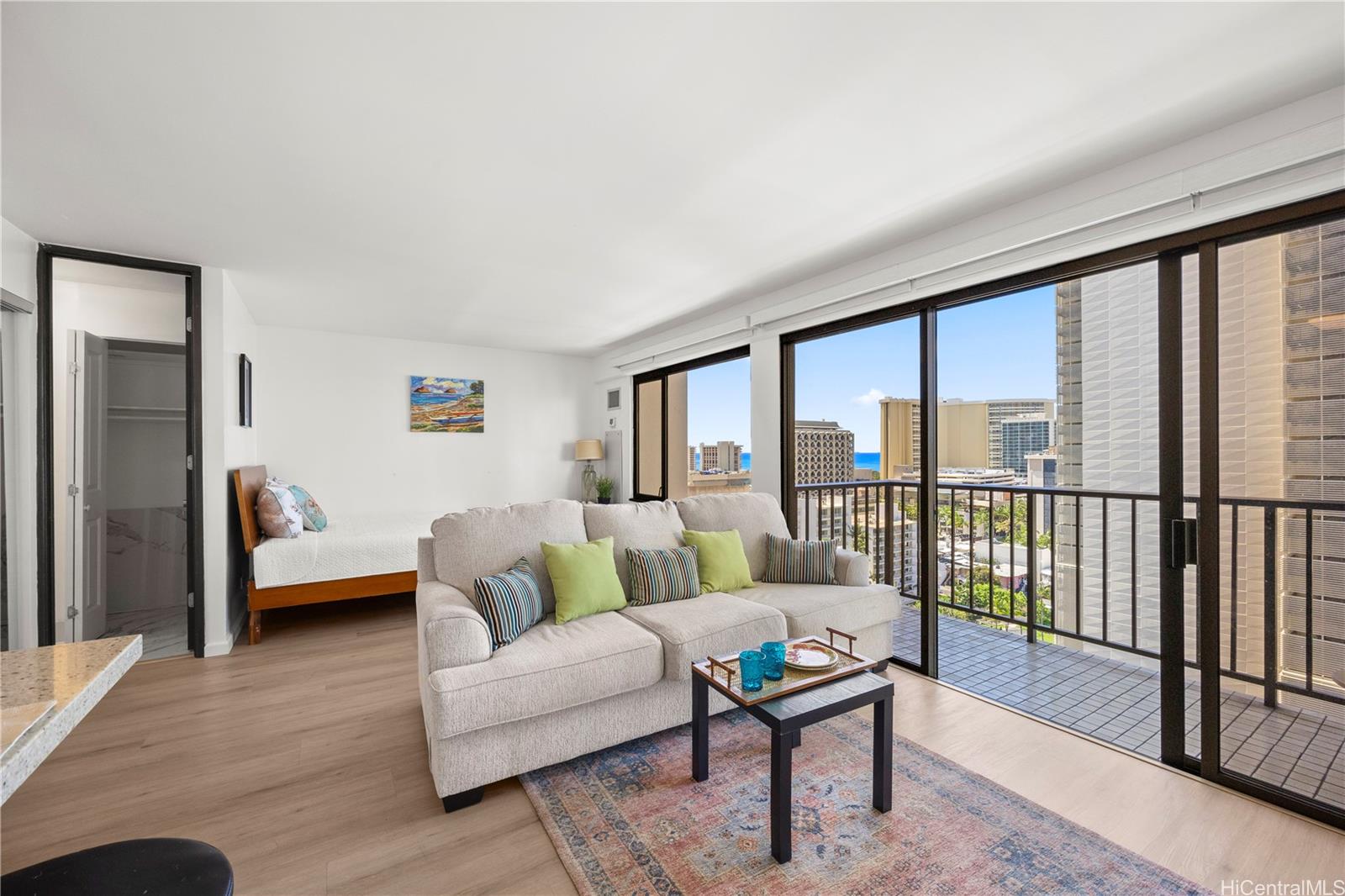 Four Paddle condo # 1603, Honolulu, Hawaii - photo 8 of 25