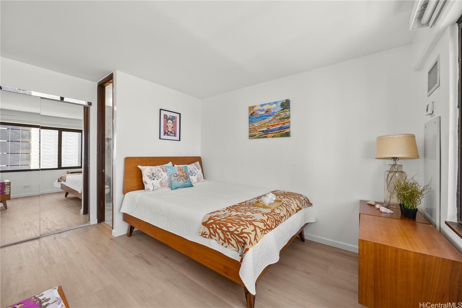 Four Paddle condo # 1603, Honolulu, Hawaii - photo 10 of 25