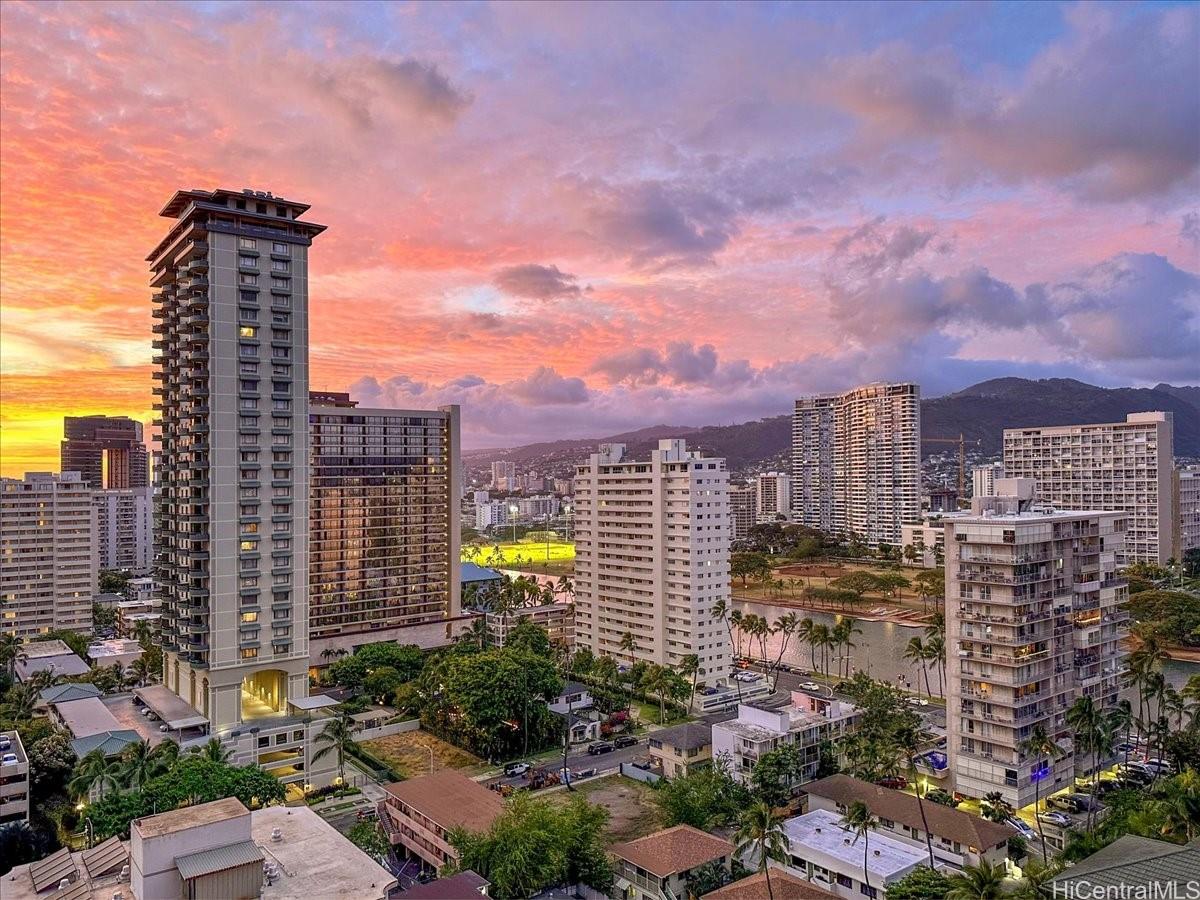 Four Paddle condo # 1712, Honolulu, Hawaii - photo 12 of 25